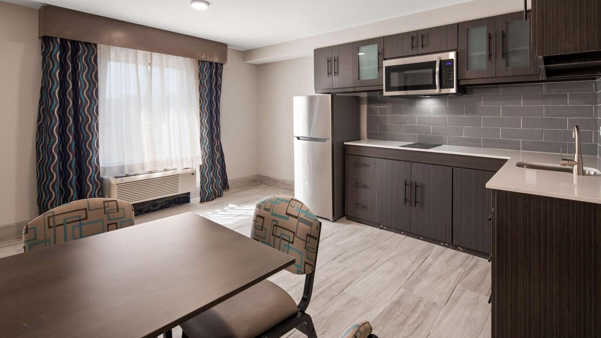 Best Western Plus Executive Residency Nashville photo 23