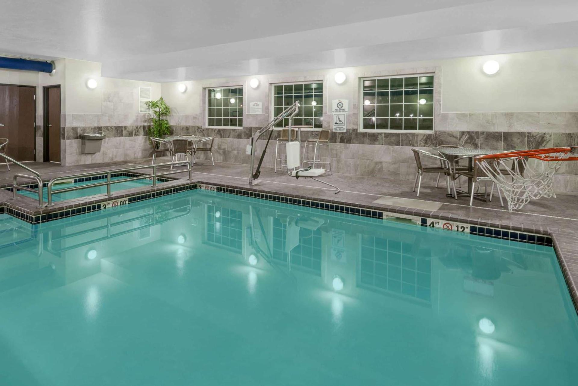 Baymont by Wyndham Minot photo 42