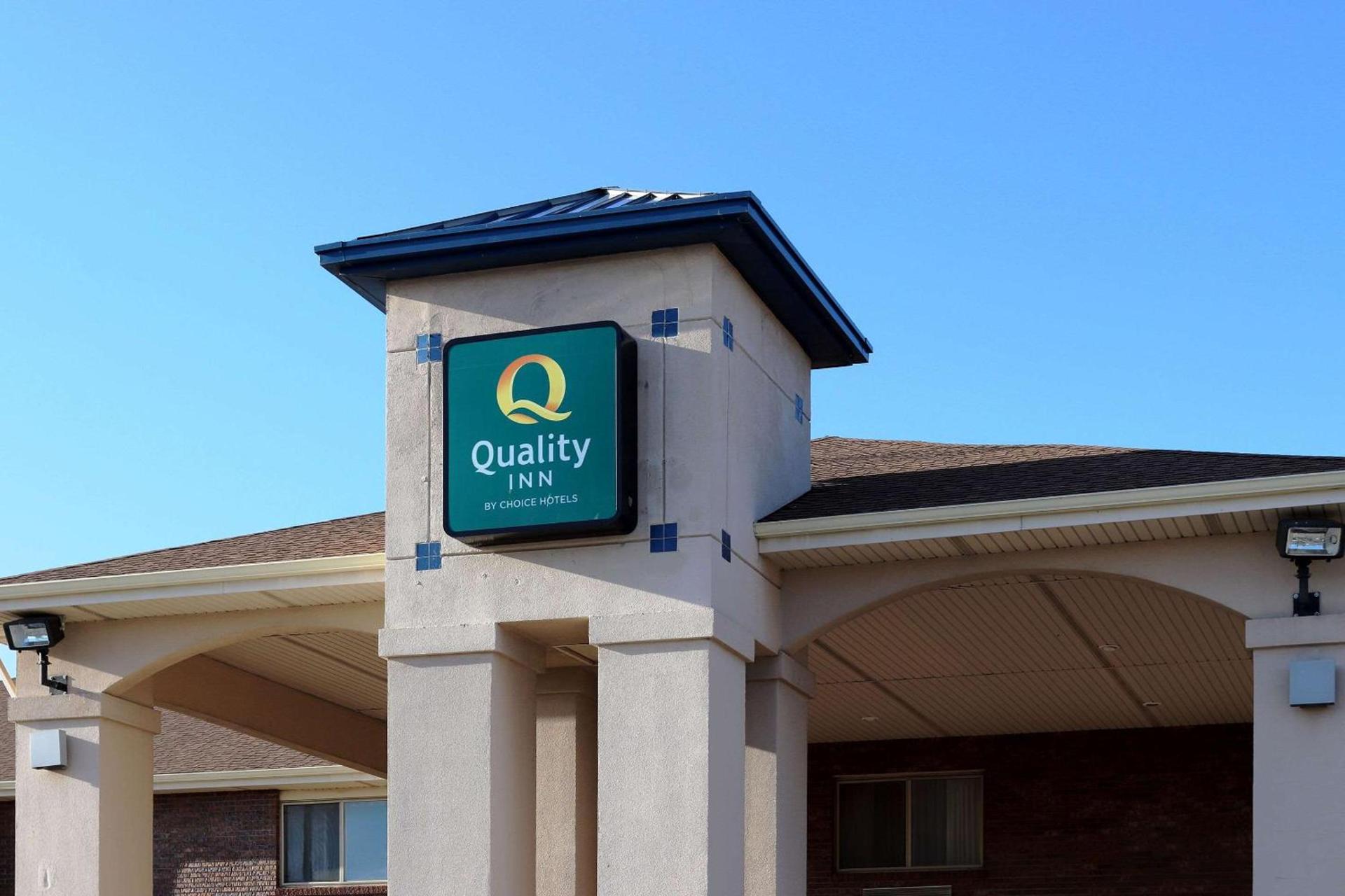 Quality Inn Lincoln Cornhusker photo 1