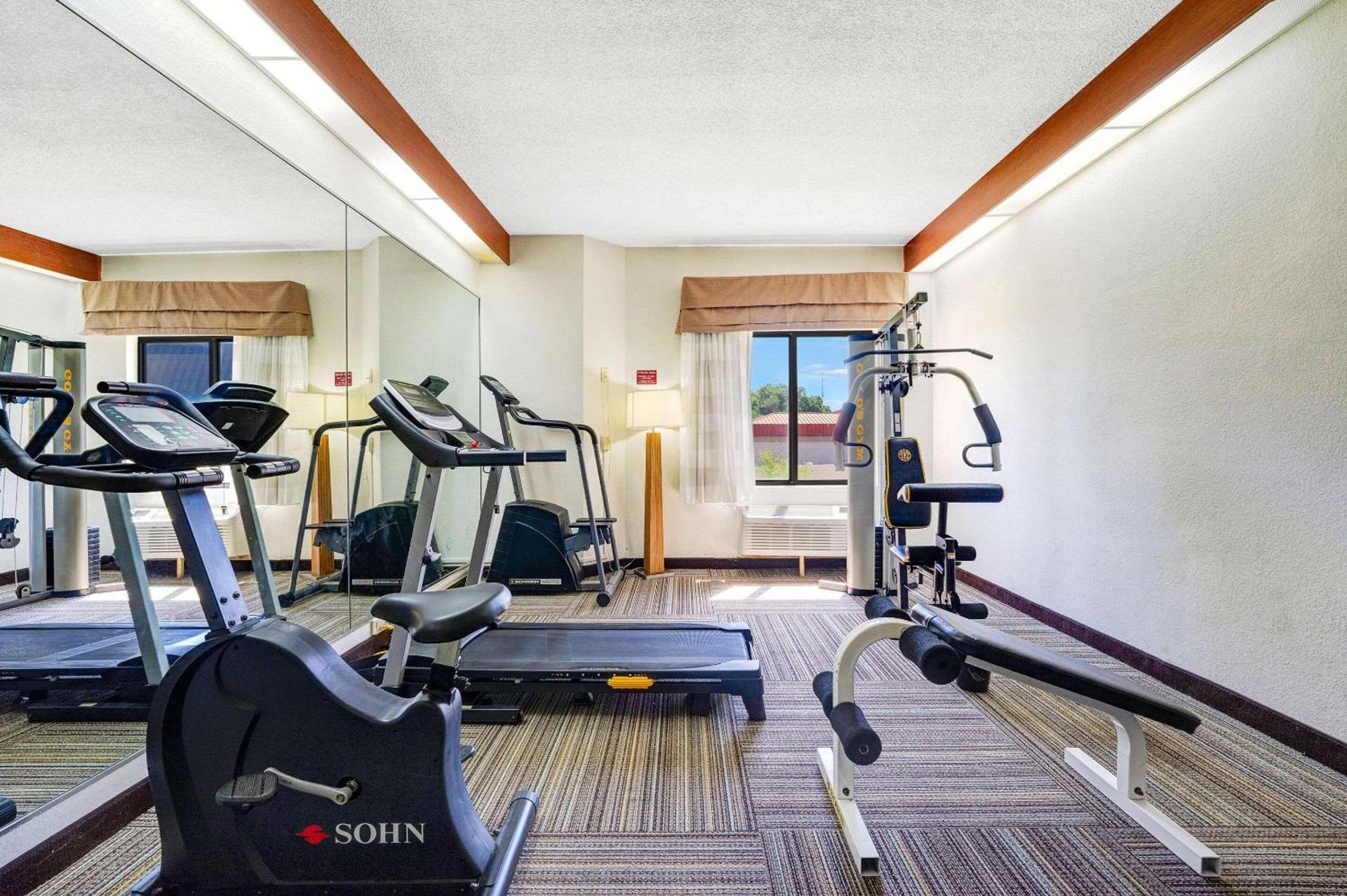 Wingate by Wyndham Leesburg Florida photo 21