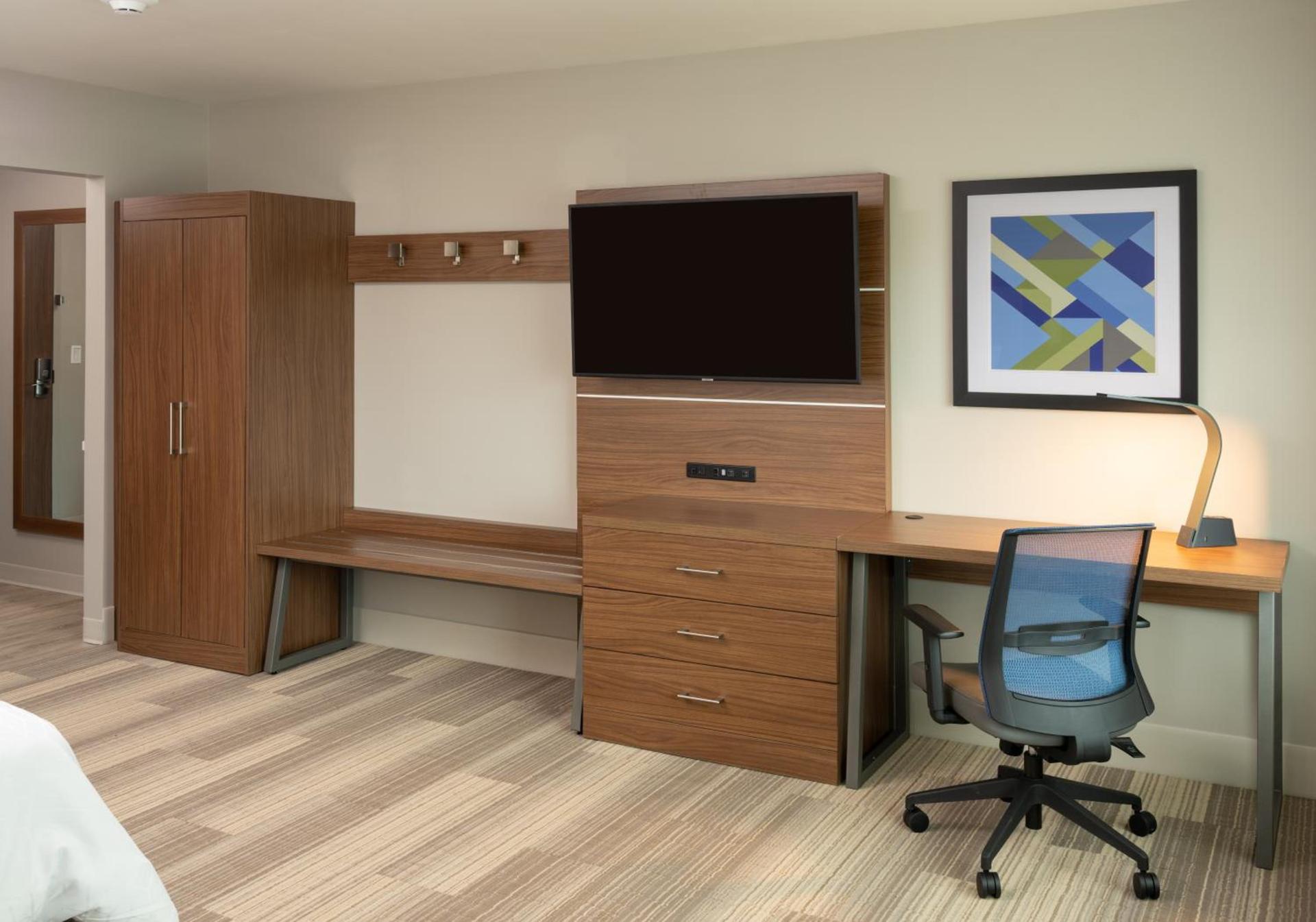 Holiday Inn Express Doral Miami by IHG photo 7