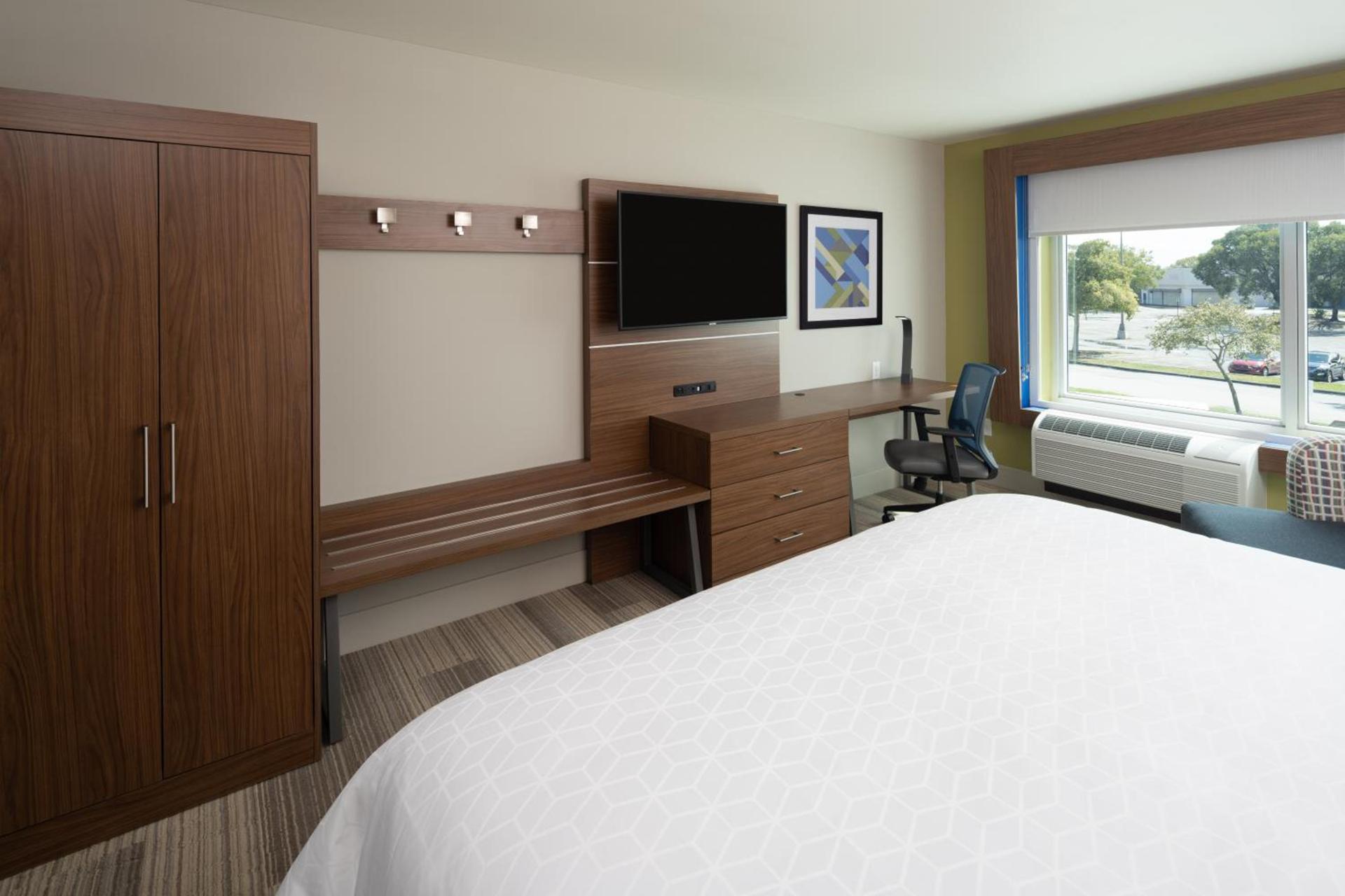 Holiday Inn Express Doral Miami by IHG photo 11