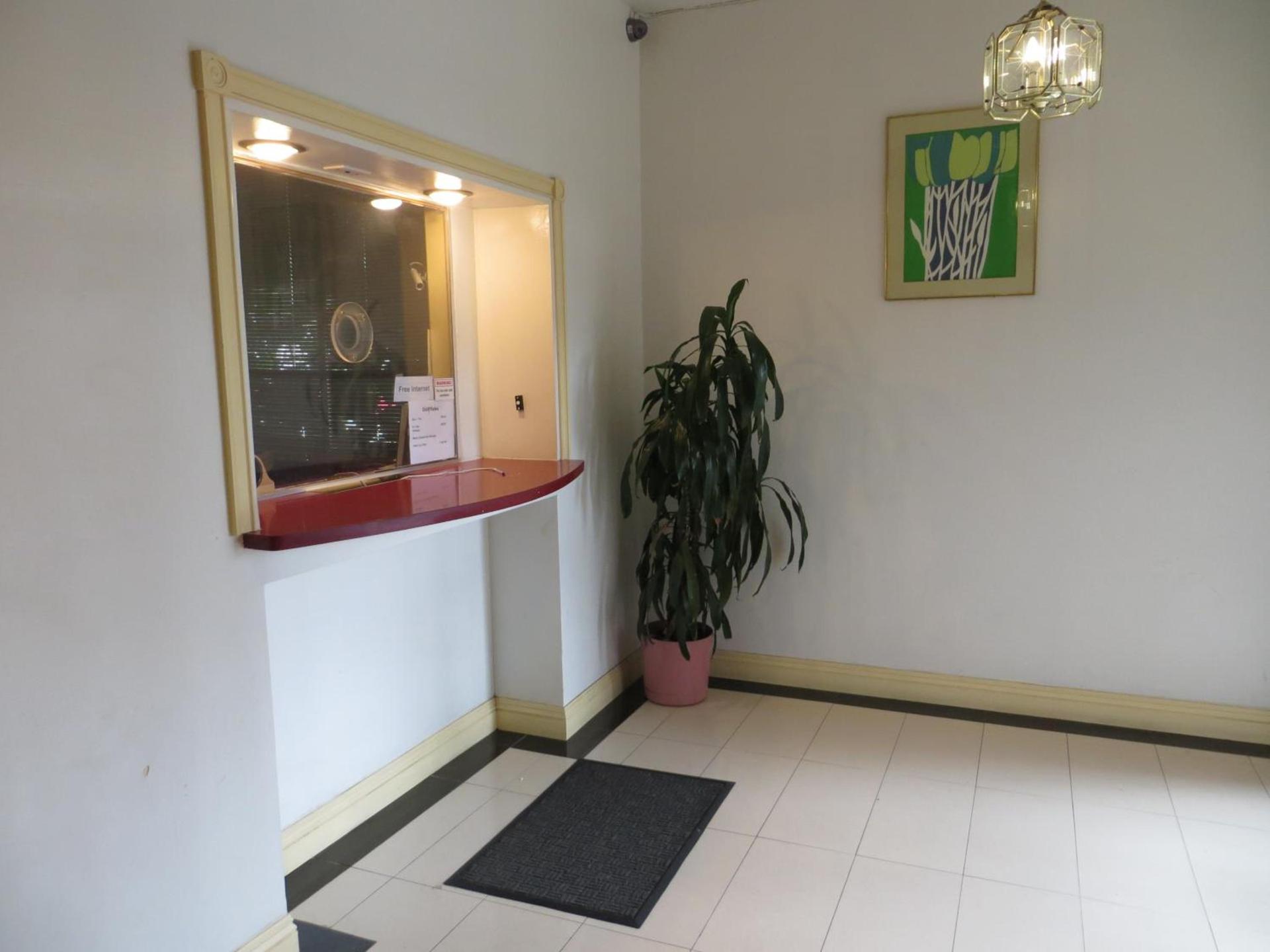 Jet Inn photo 10