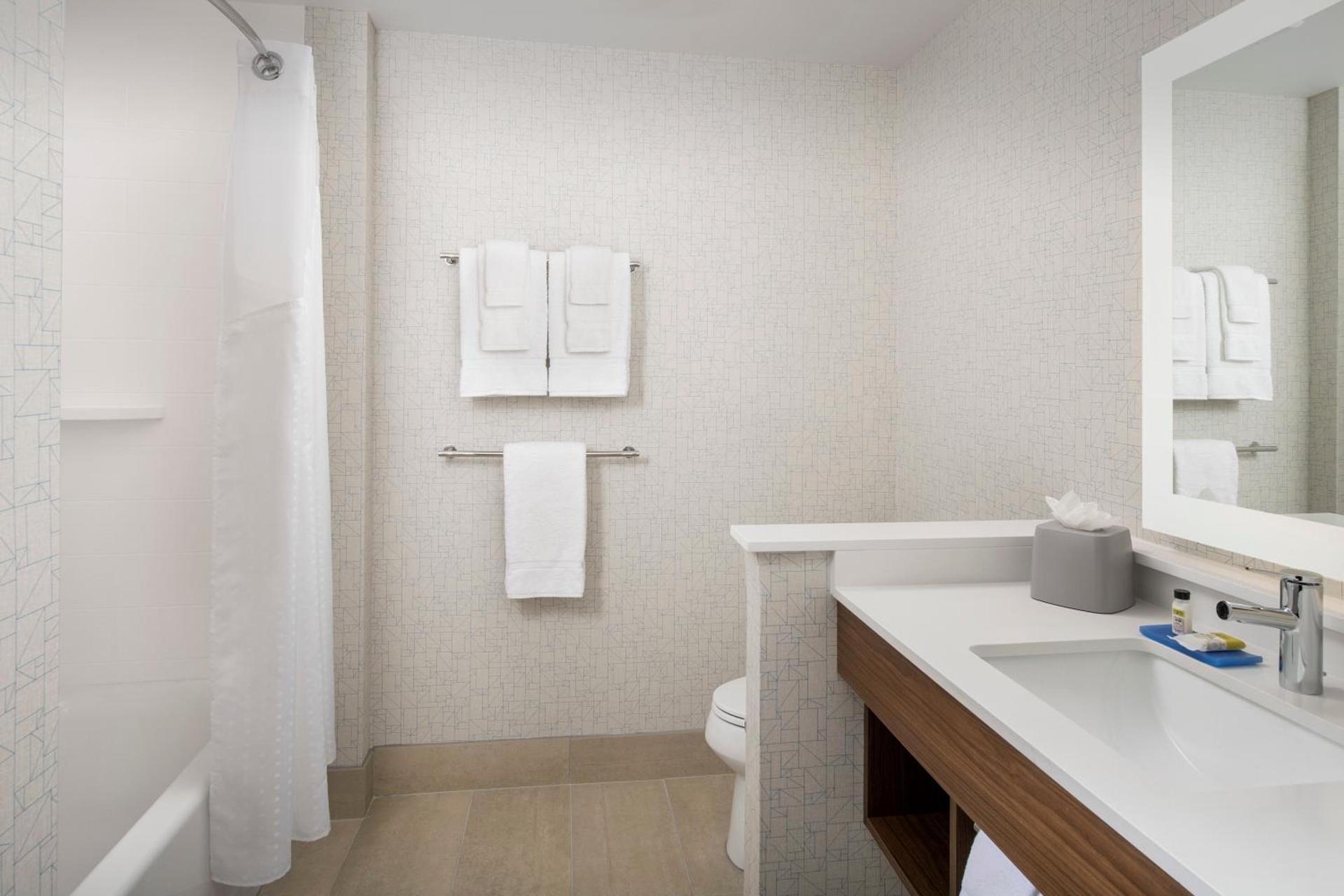 Staybridge Suites North Brunswick by IHG photo 16