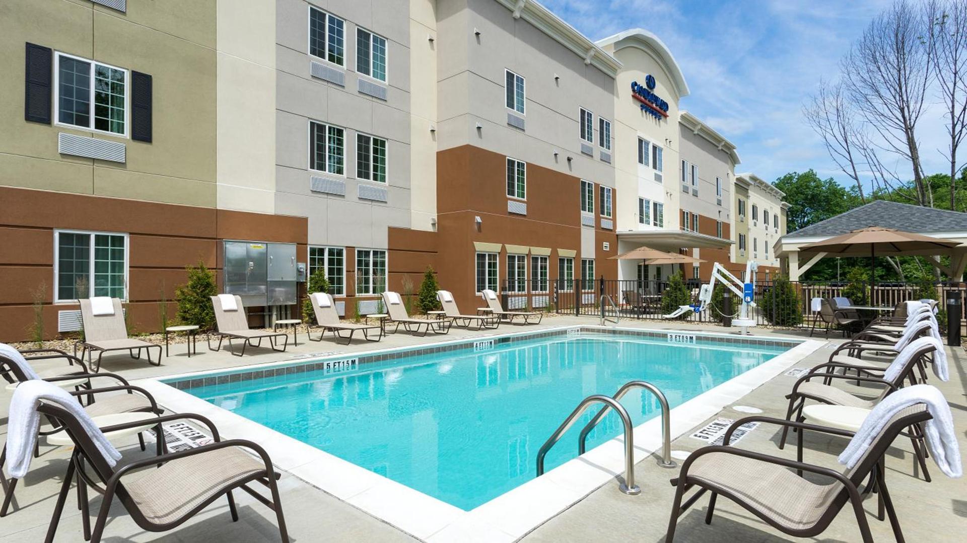 Candlewood Suites Grove City - Outlet Center by IHG photo 5