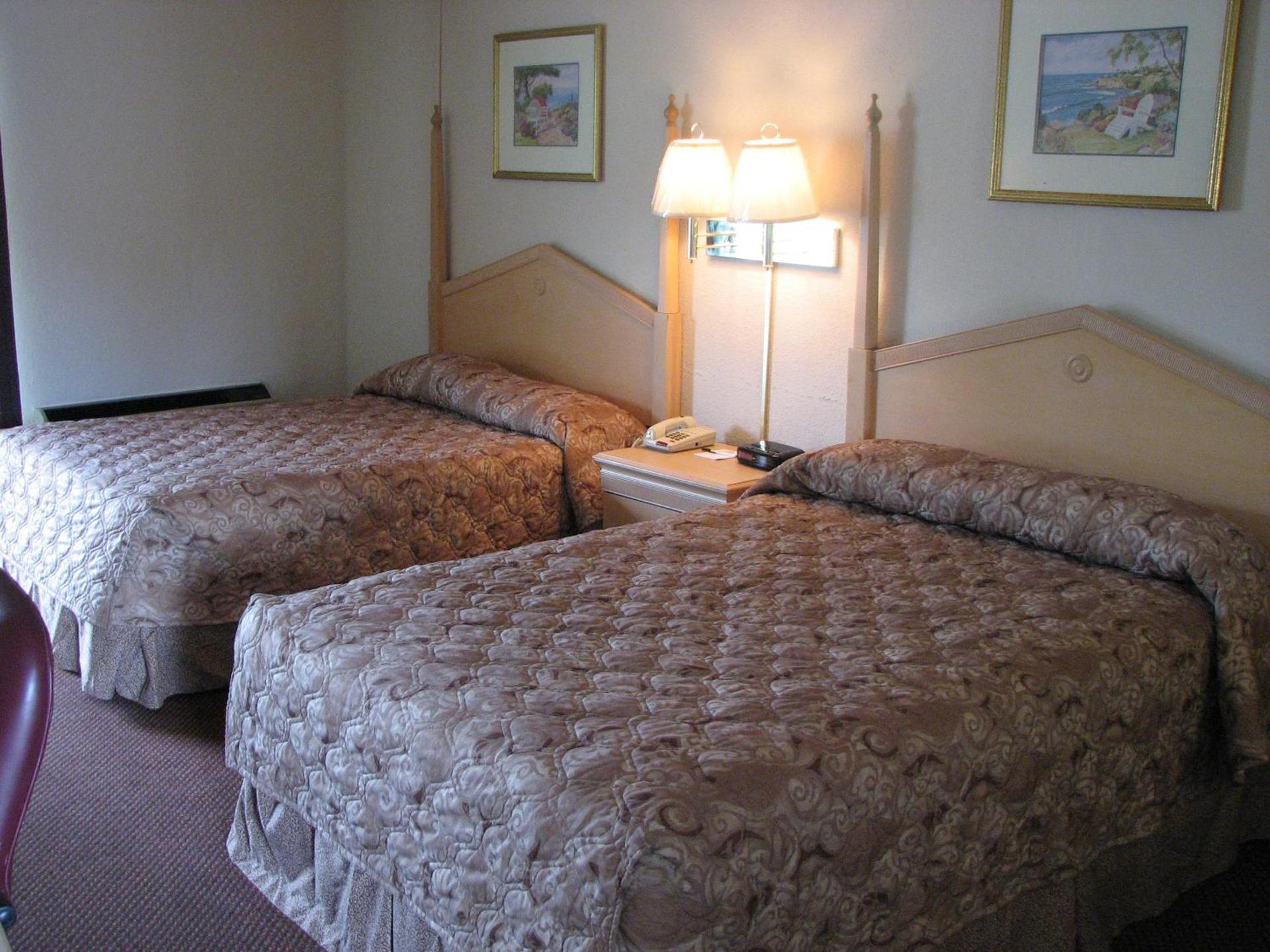 The Hastings Inn Parsons photo 5