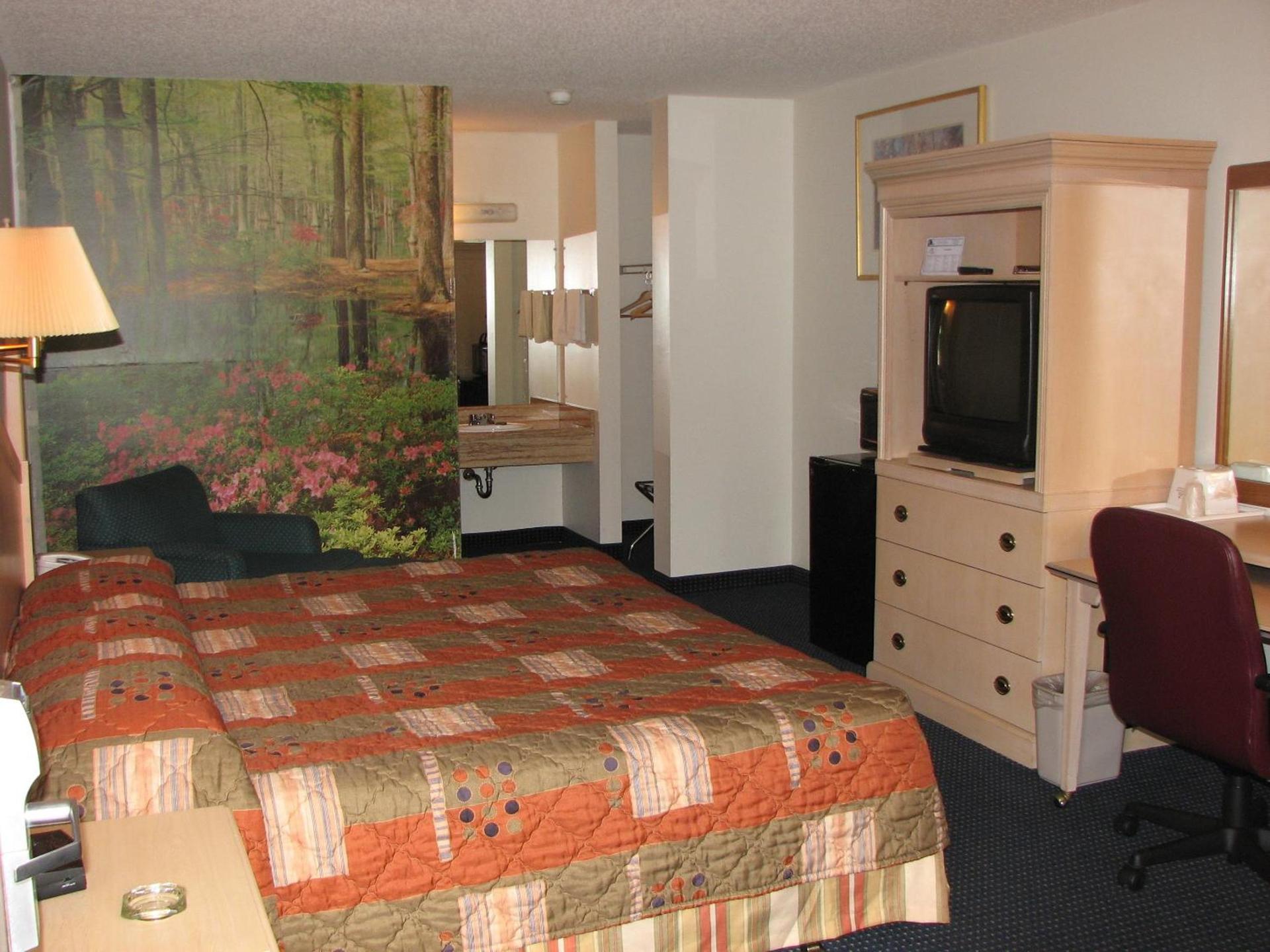 The Hastings Inn Parsons photo 8