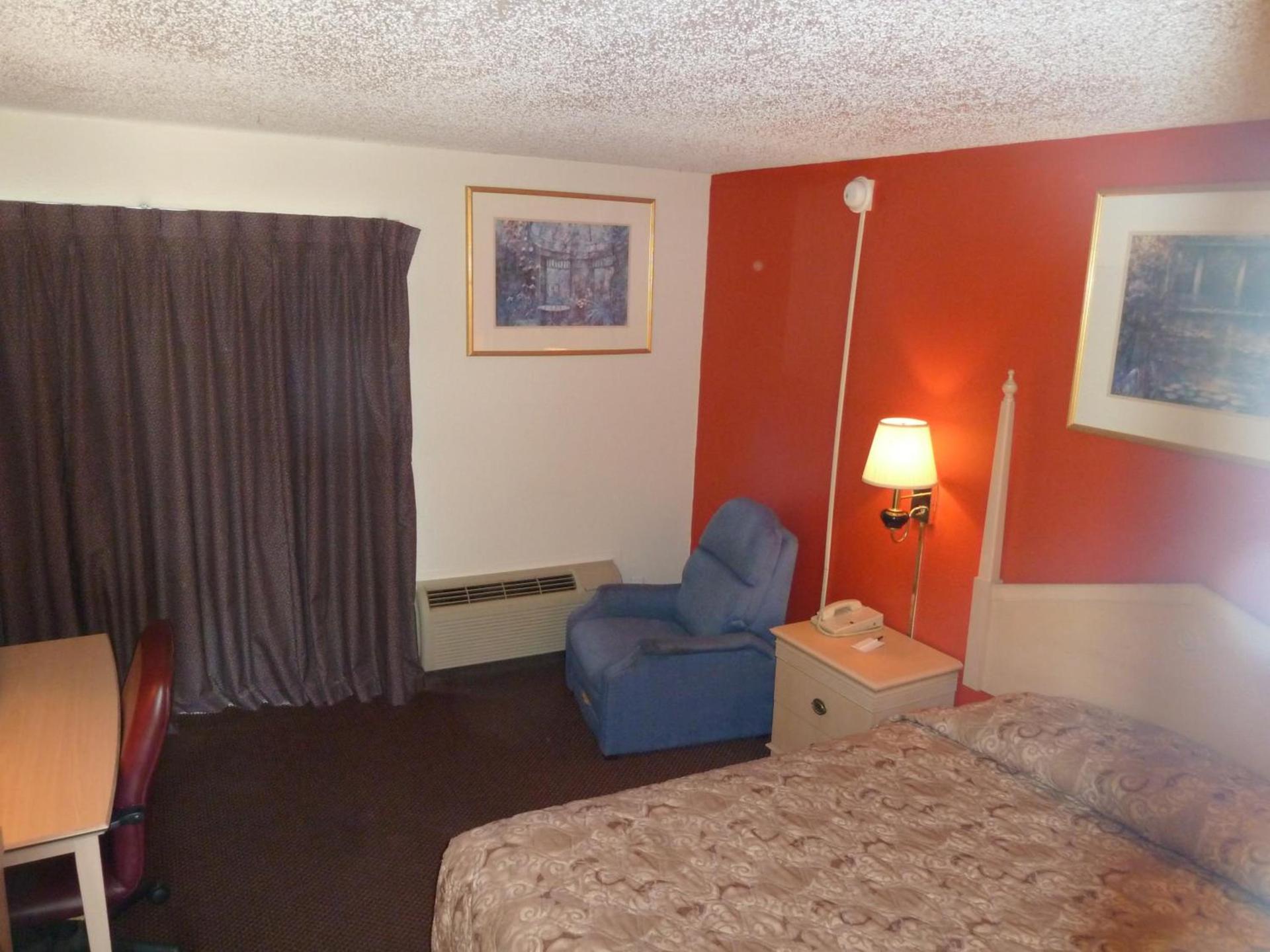 The Hastings Inn Parsons photo 11
