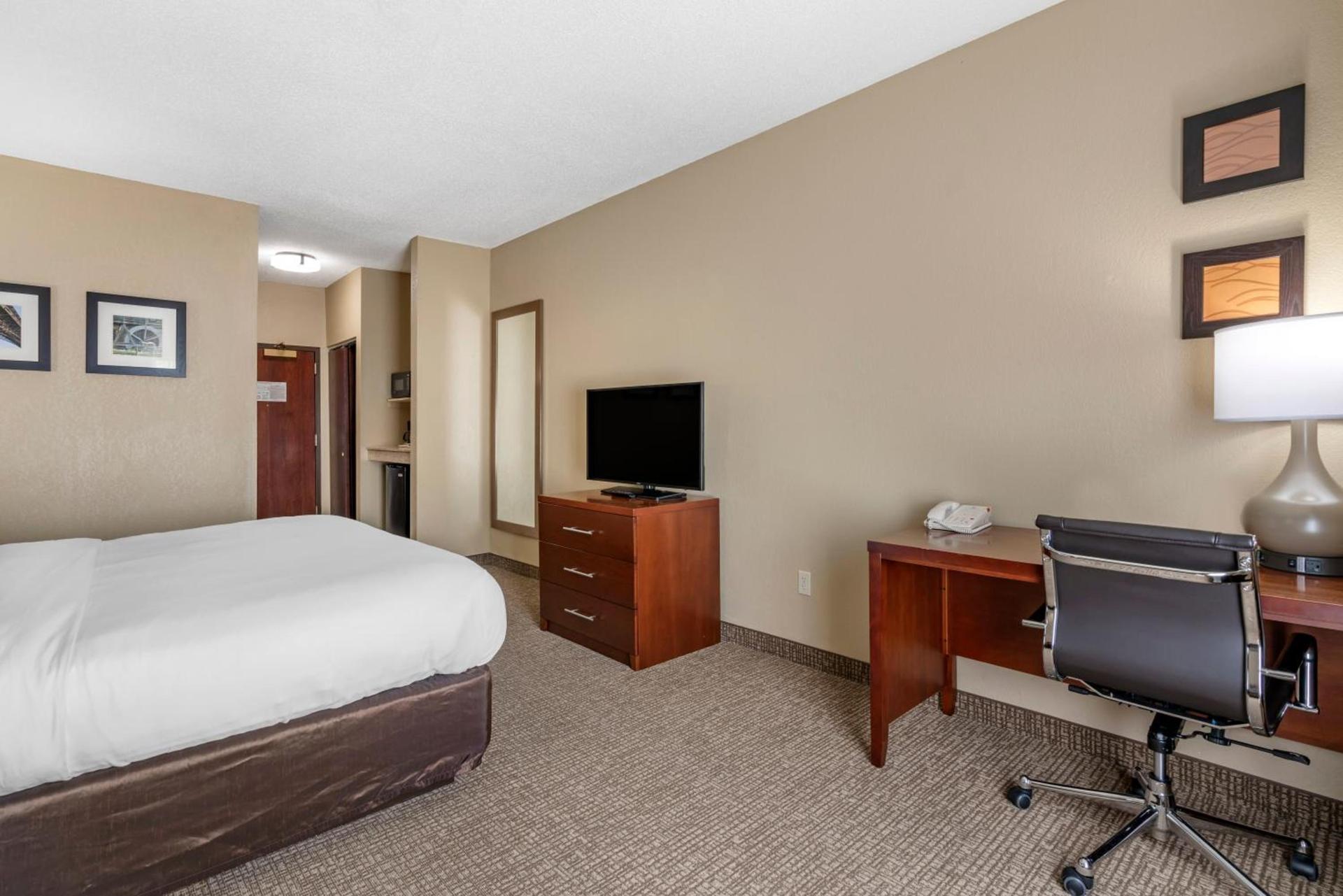 Comfort Inn & Suites St Louis-O'Fallon photo 47