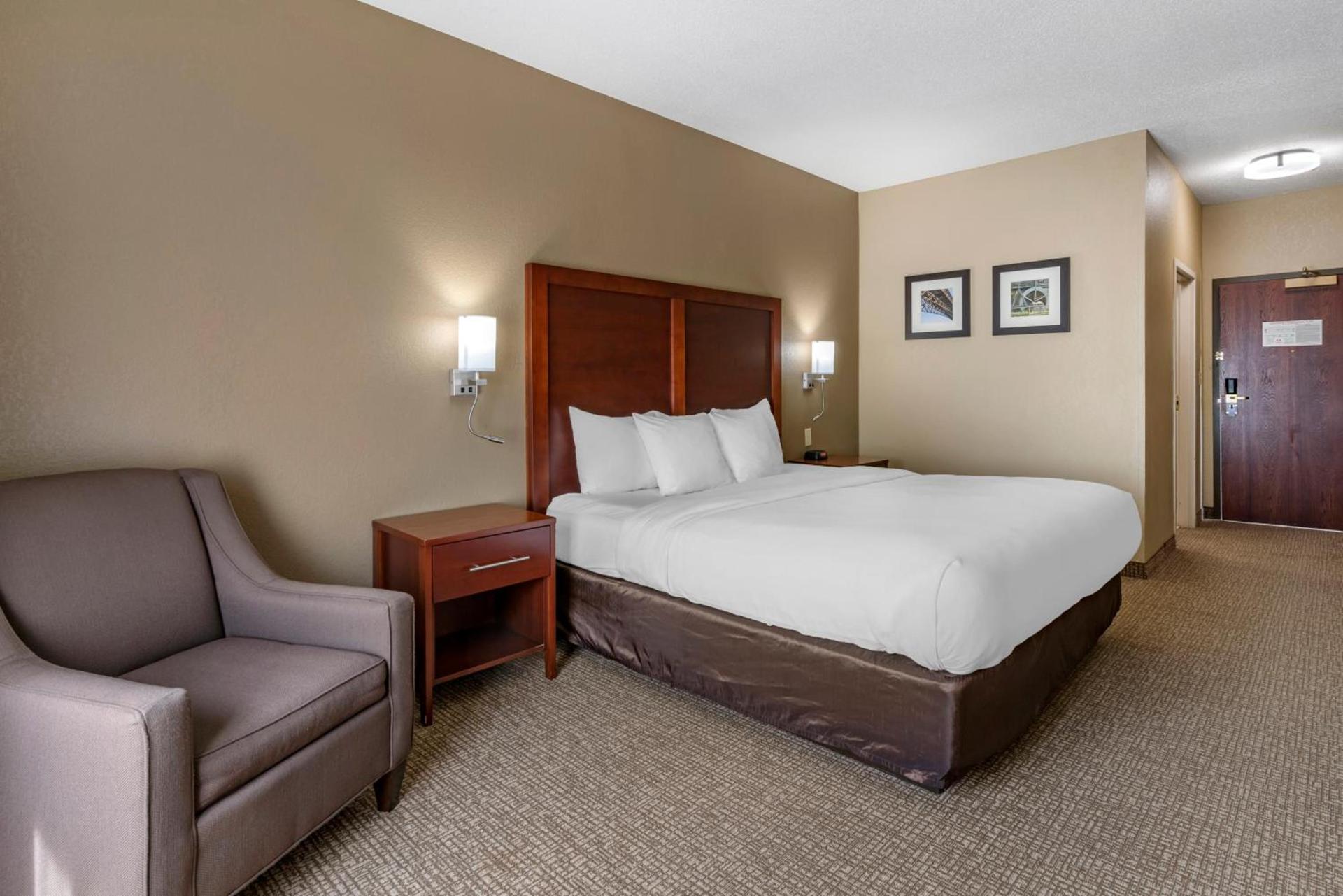 Comfort Inn & Suites St Louis-O'Fallon photo 42