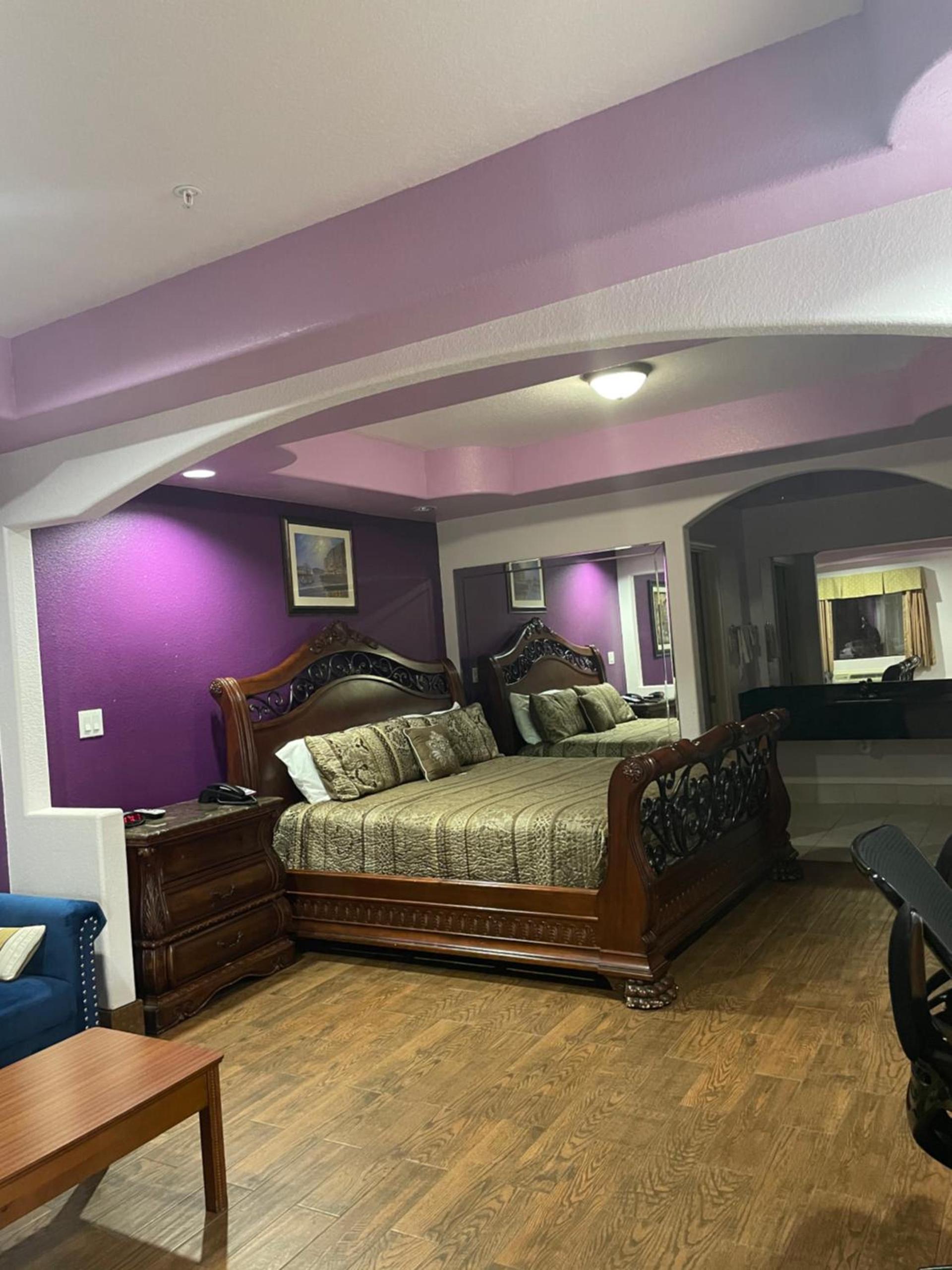 Raintree Inn and Suites photo 6