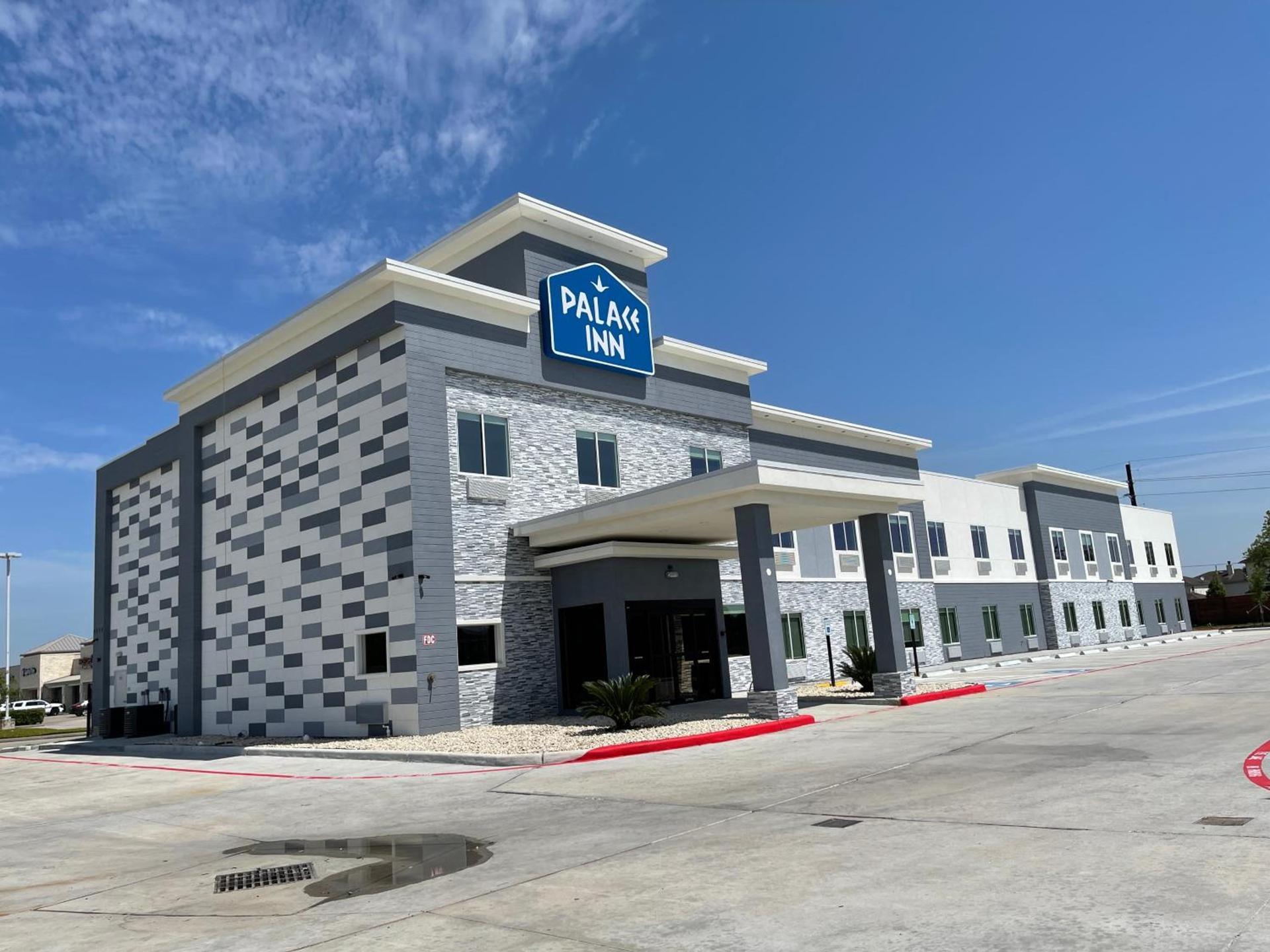 Palace Inn Blue Houston East Beltway 8 photo 1