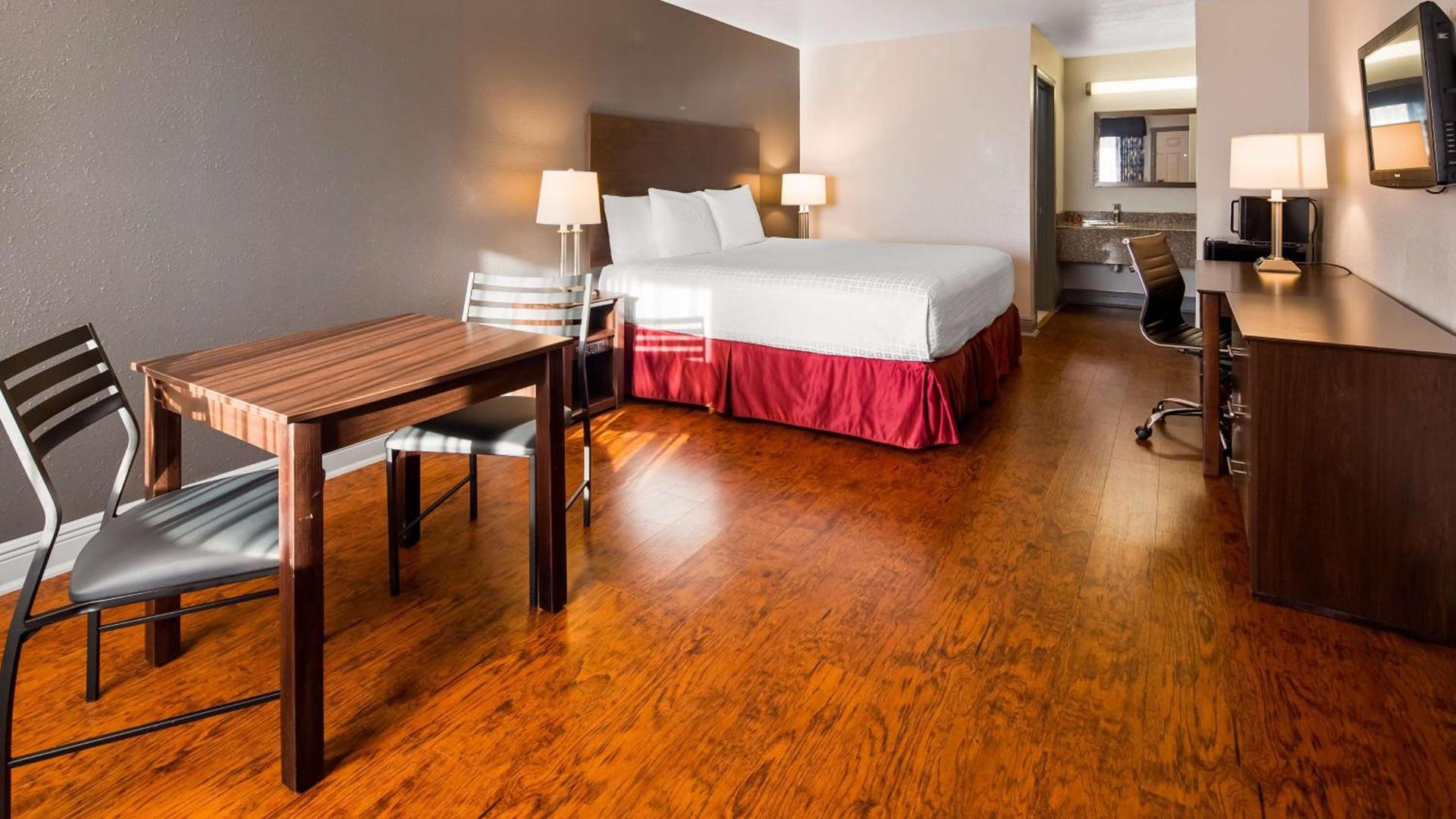 SureStay Plus Hotel by Best Western Hammond photo 2