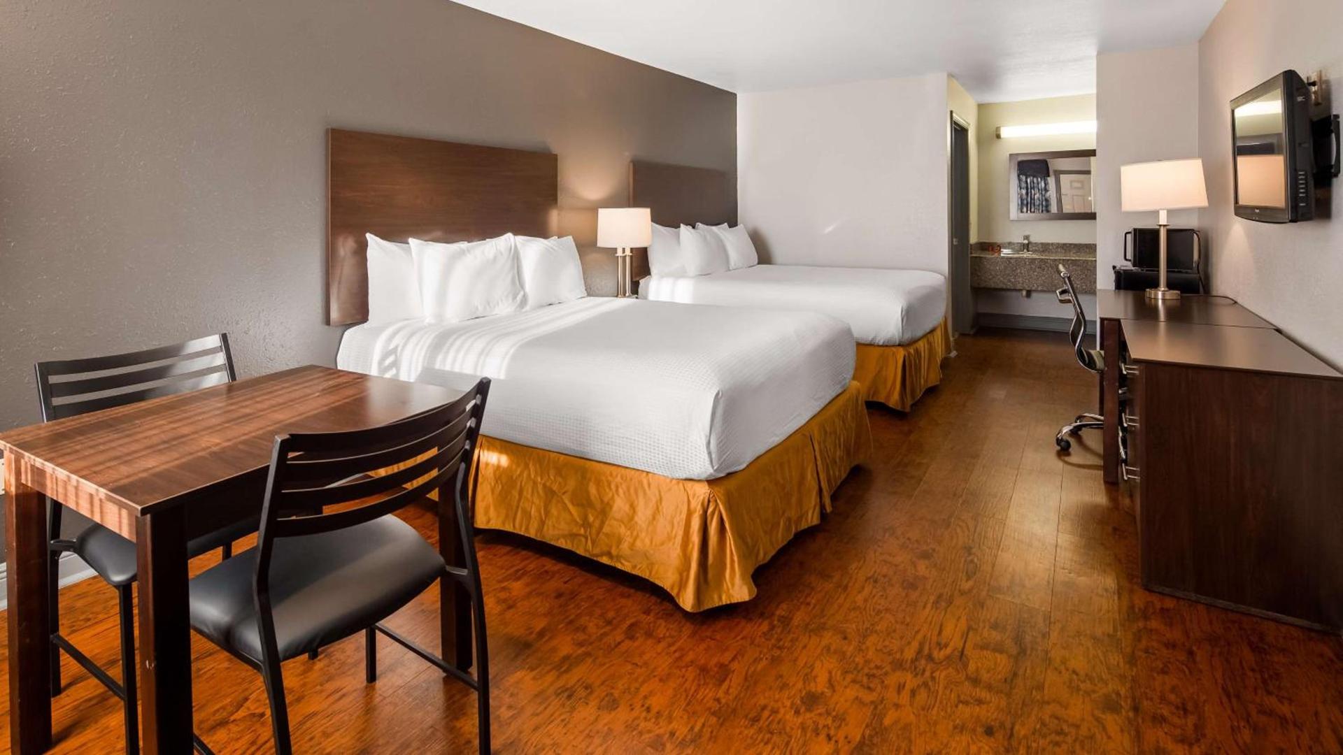 SureStay Plus Hotel by Best Western Hammond photo 12