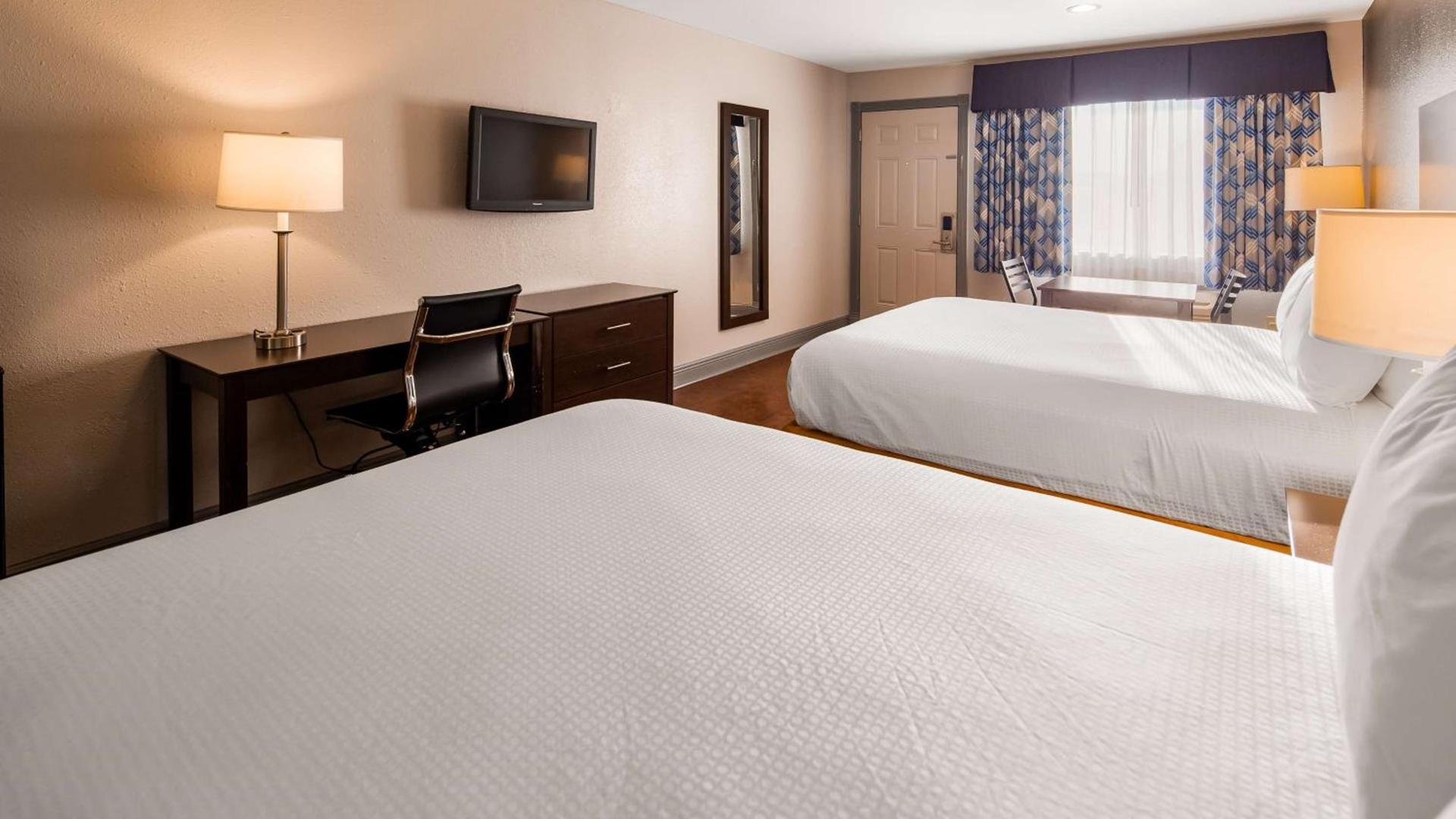 SureStay Plus Hotel by Best Western Hammond photo 13