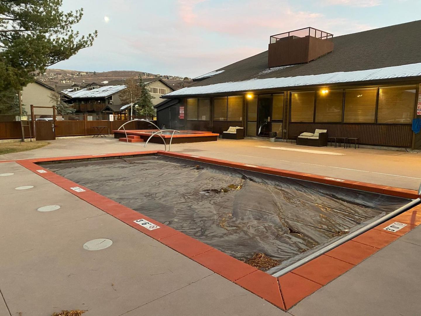 Mid-Century Gem w/King photo 24