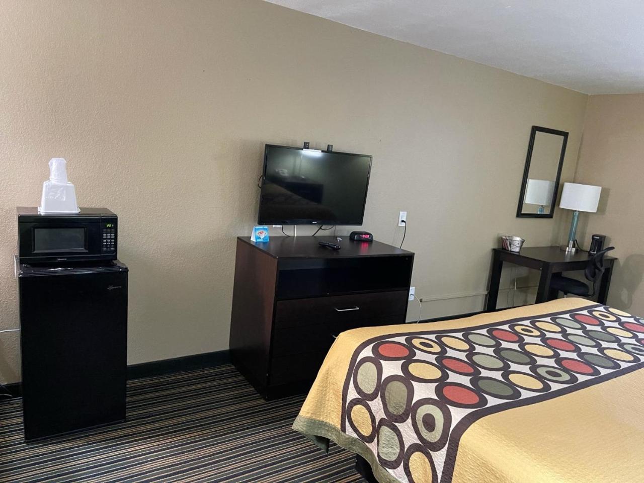 Super 8 by Wyndham Casa Grande photo 17