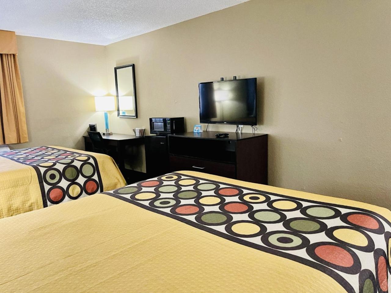 Super 8 by Wyndham Casa Grande photo 18