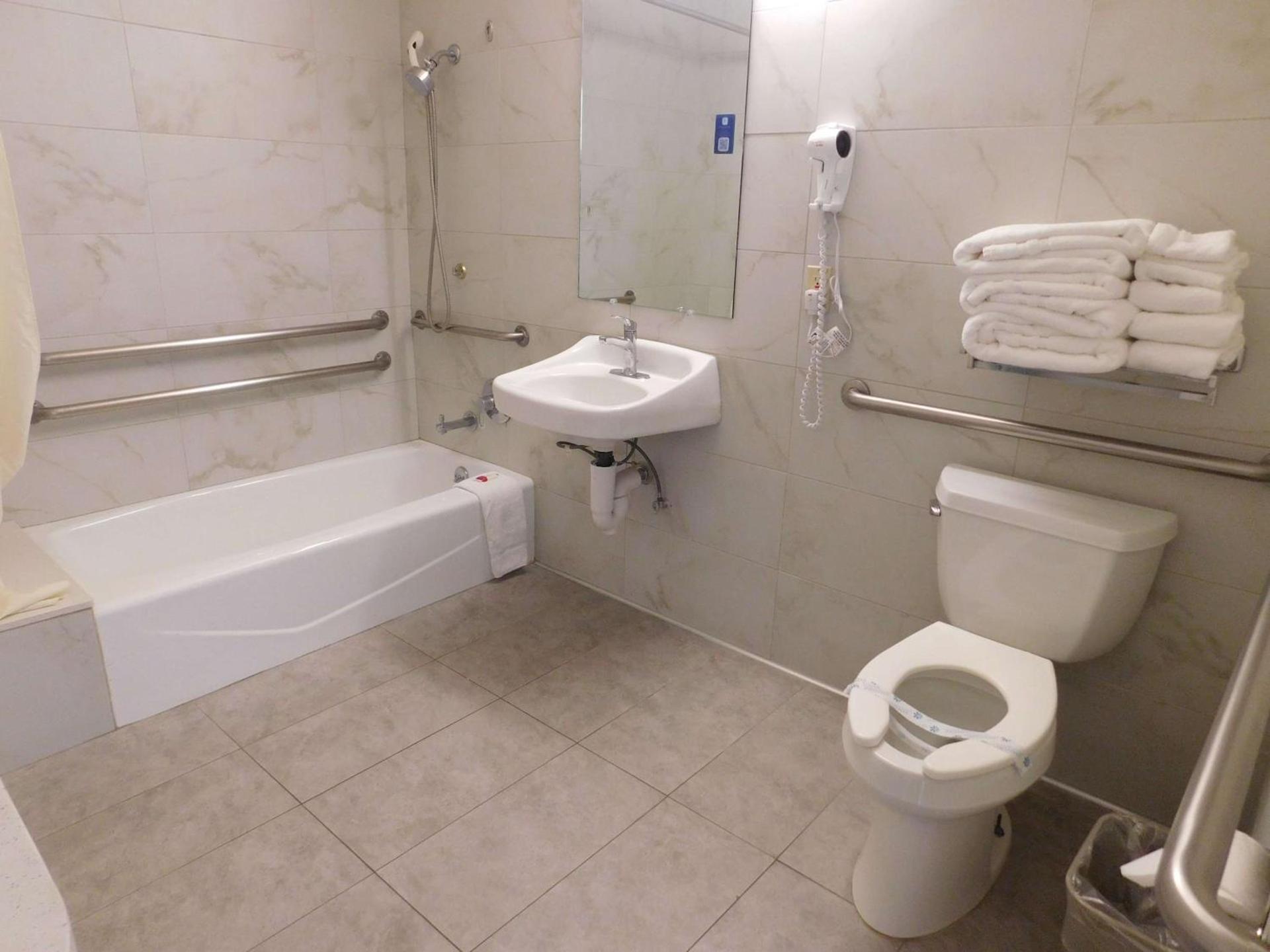 Days Inn by Wyndham Novato/San Francisco photo 15