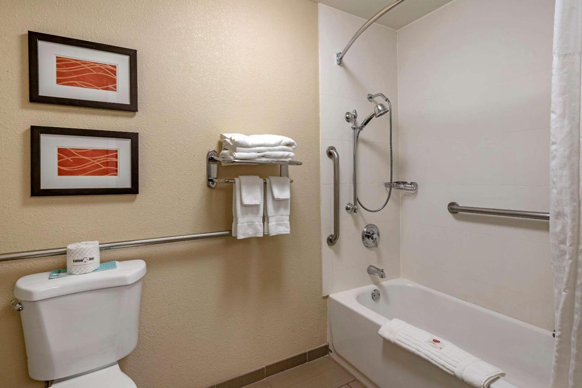Comfort Inn Roseburg photo 16