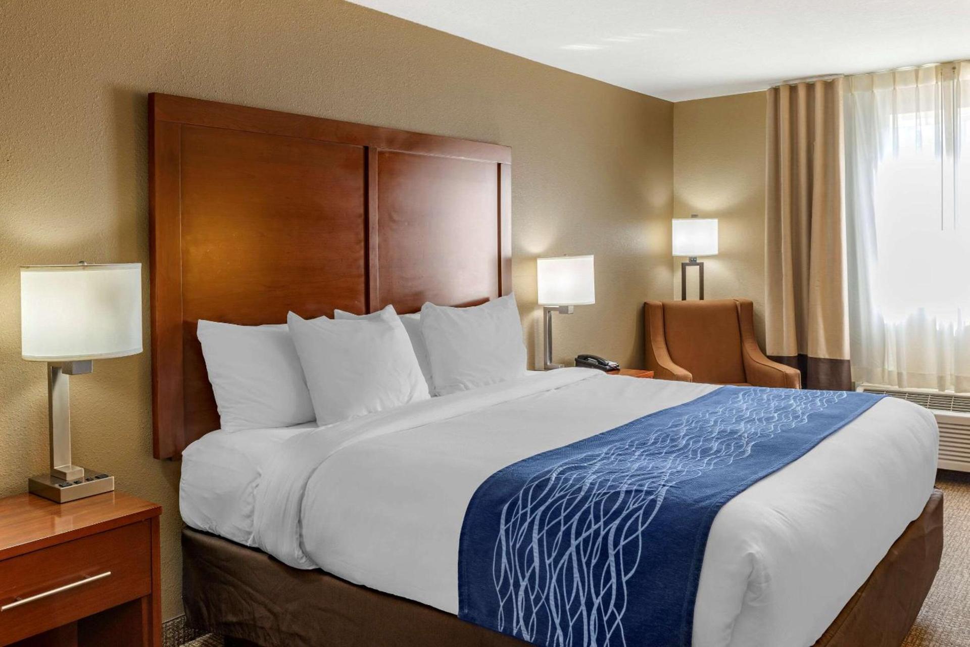 Comfort Inn Roseburg photo 12