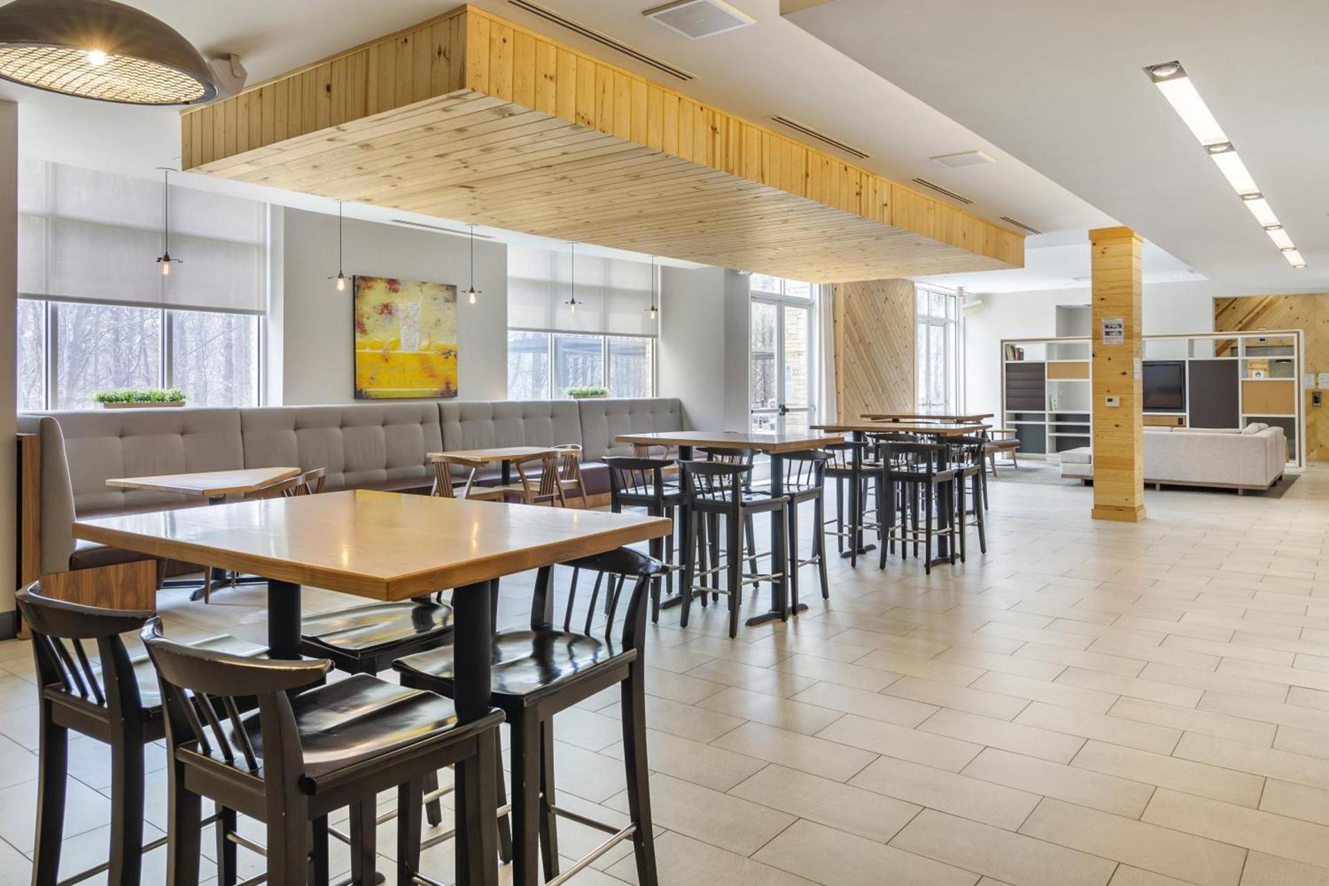 Holiday Inn Atlanta-Gas South Arena Area by IHG photo 35