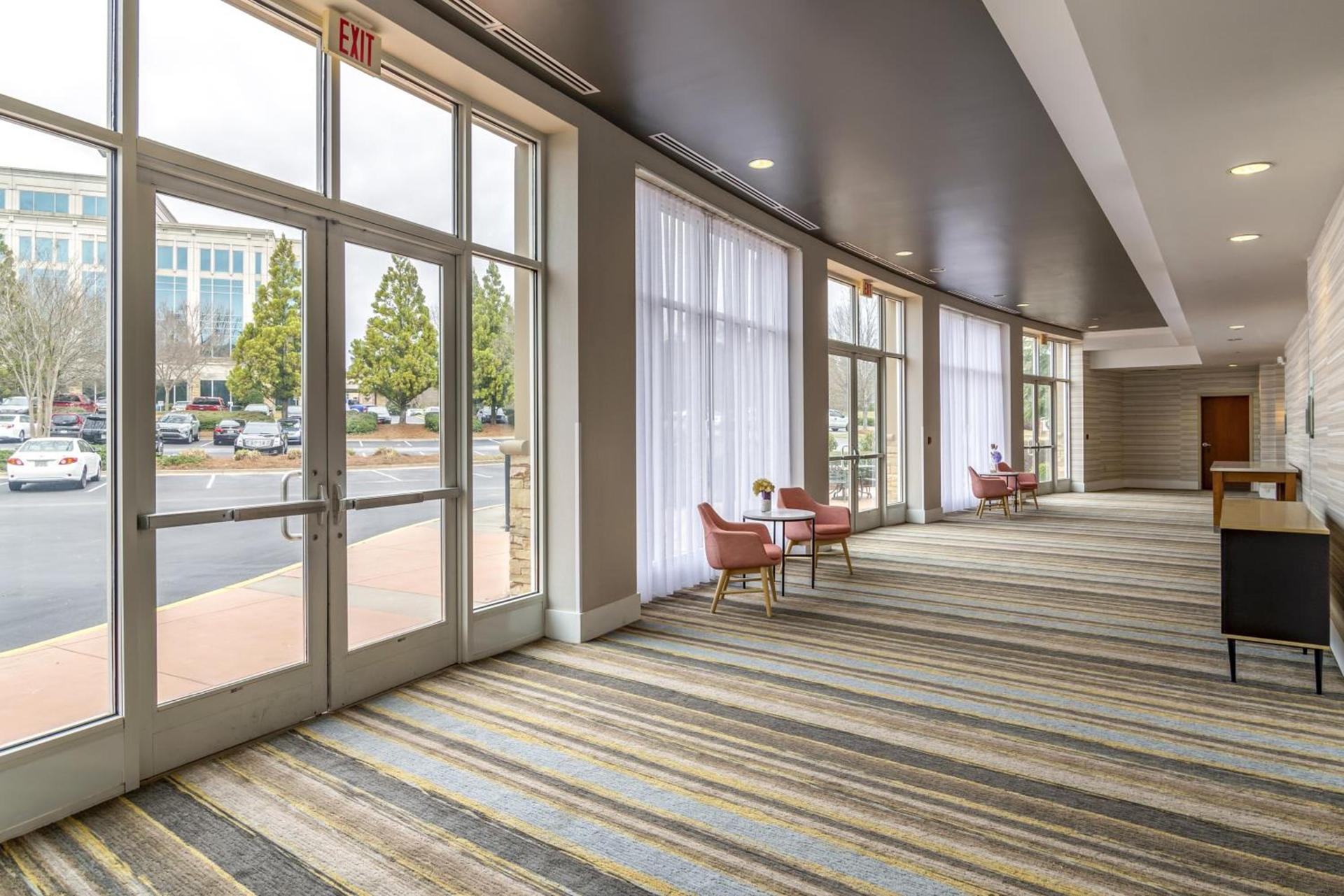 Holiday Inn Atlanta-Gas South Arena Area by IHG photo 38
