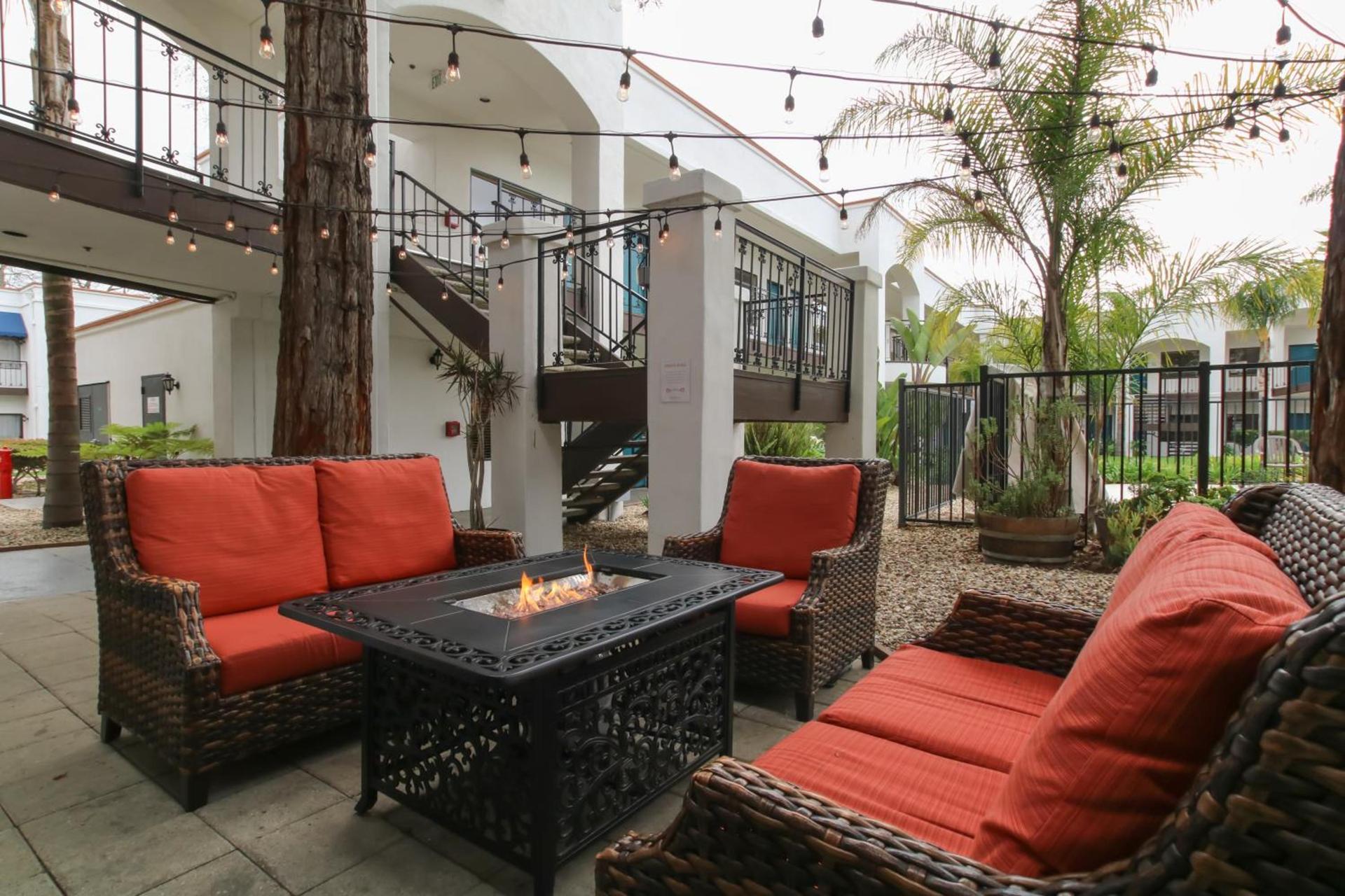 Oxford Suites Pismo Beach photo 20