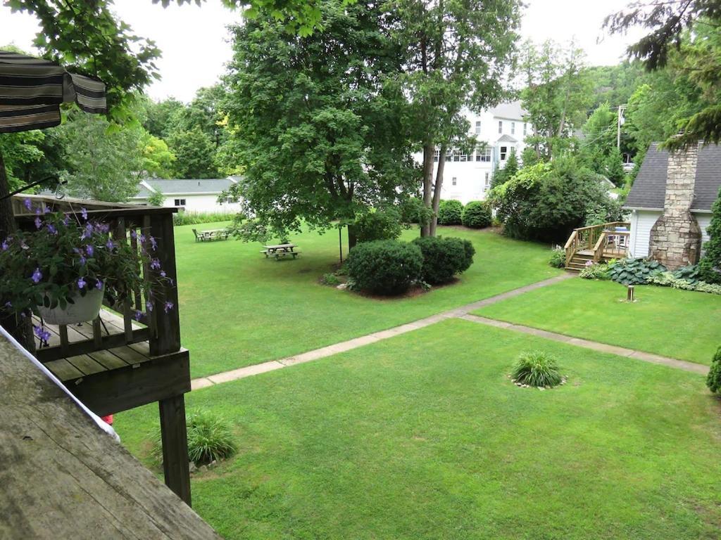 Cedar Court Inn photo 61