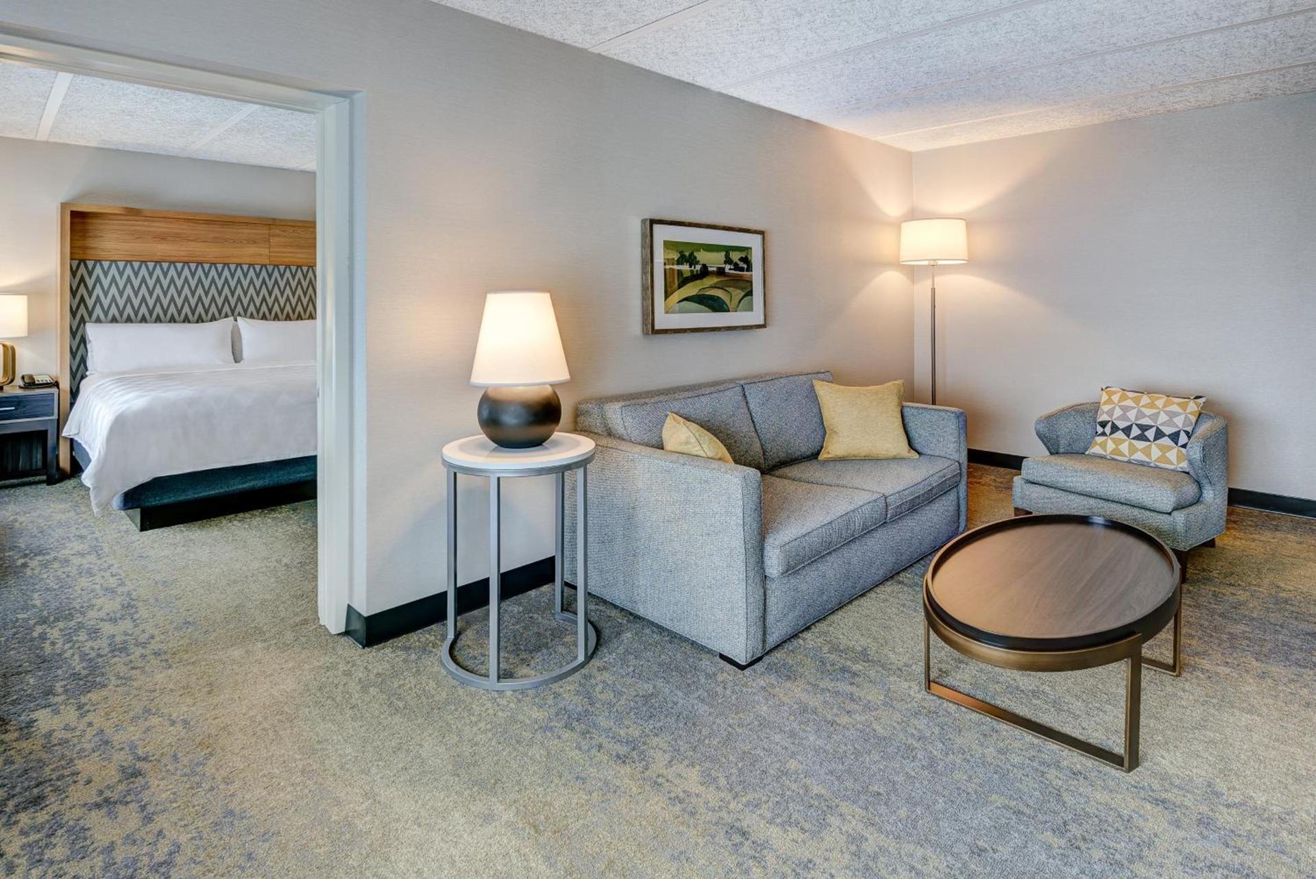Holiday Inn East Windsor - Cranbury Area photo 7