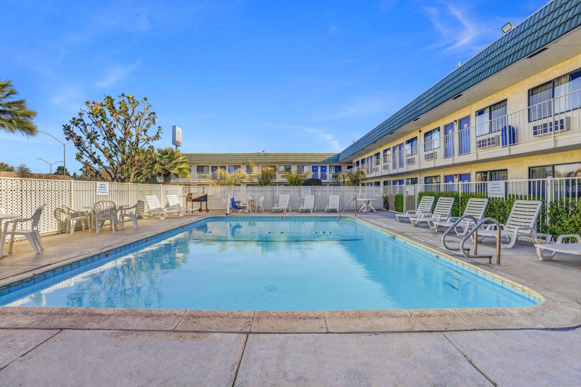 Motel 6-King City, CA photo 2