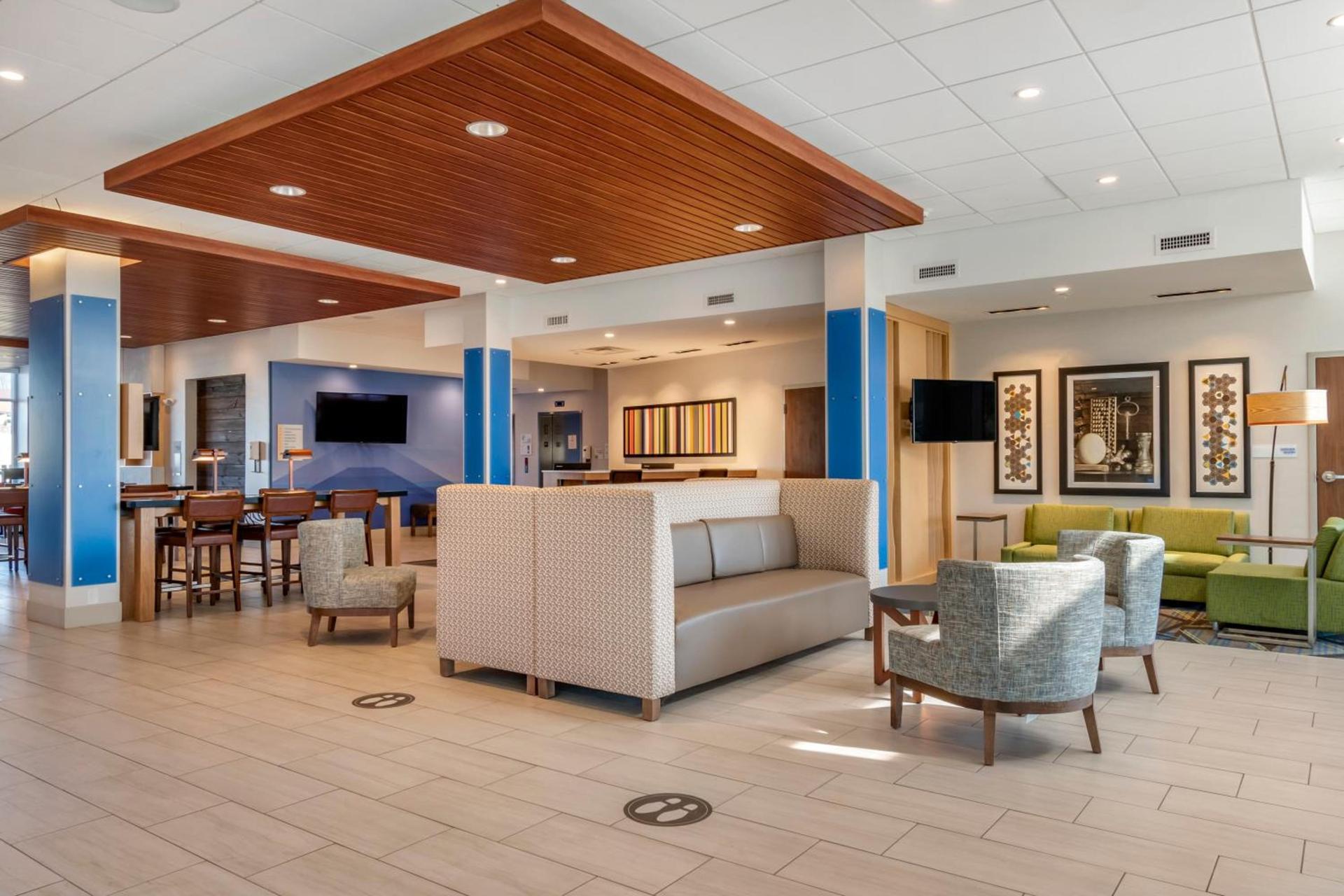 Holiday Inn Express & Suites - Carlisle Southwest I-81 by IHG photo 31