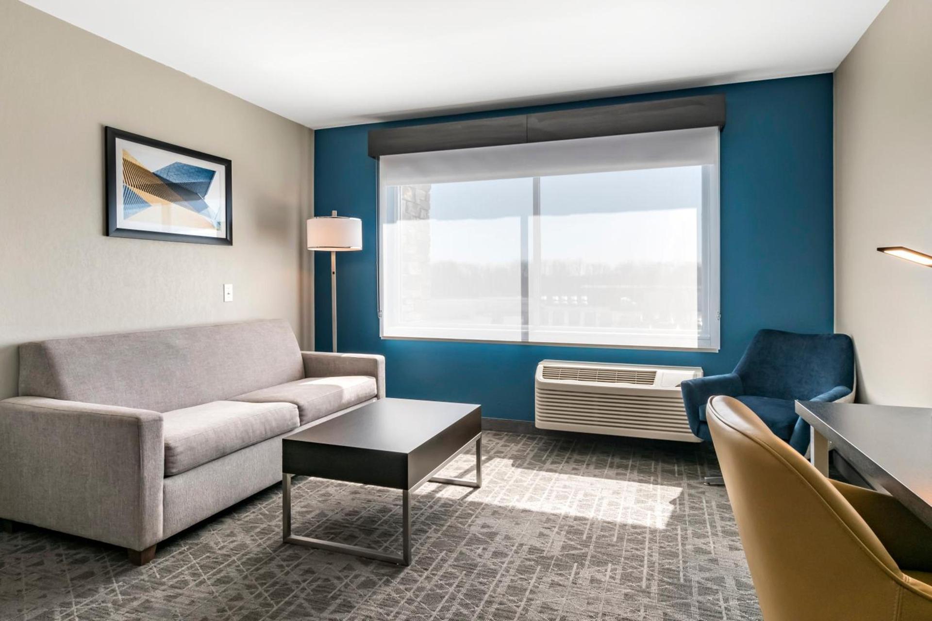 Holiday Inn Express & Suites - Carlisle Southwest I-81 by IHG photo 42