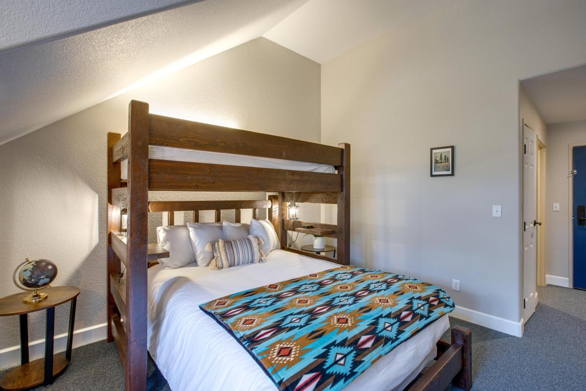 The Bivvi Hostel Telluride photo 23