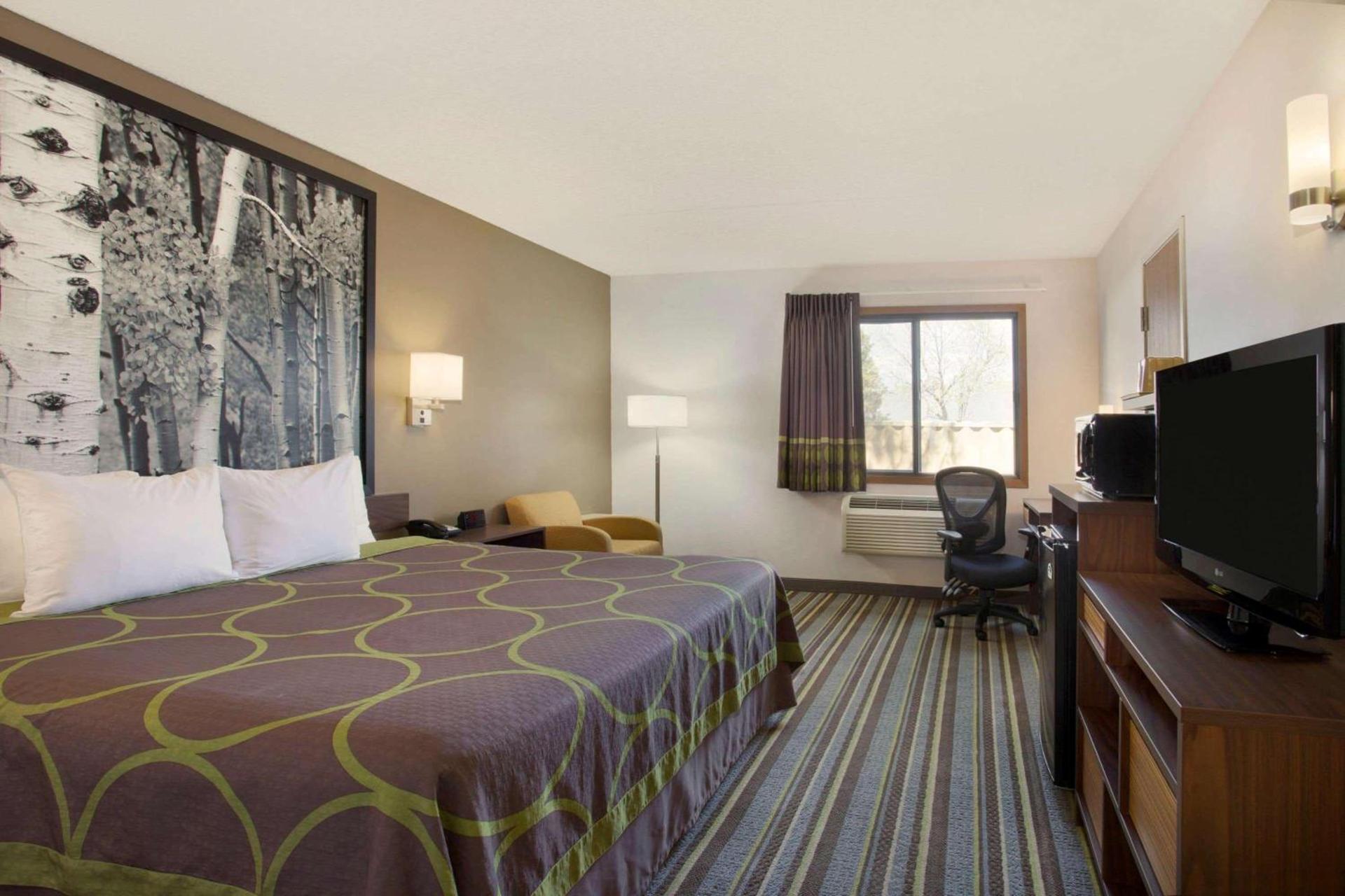Super 8 by Wyndham Westminster Denver North photo 18