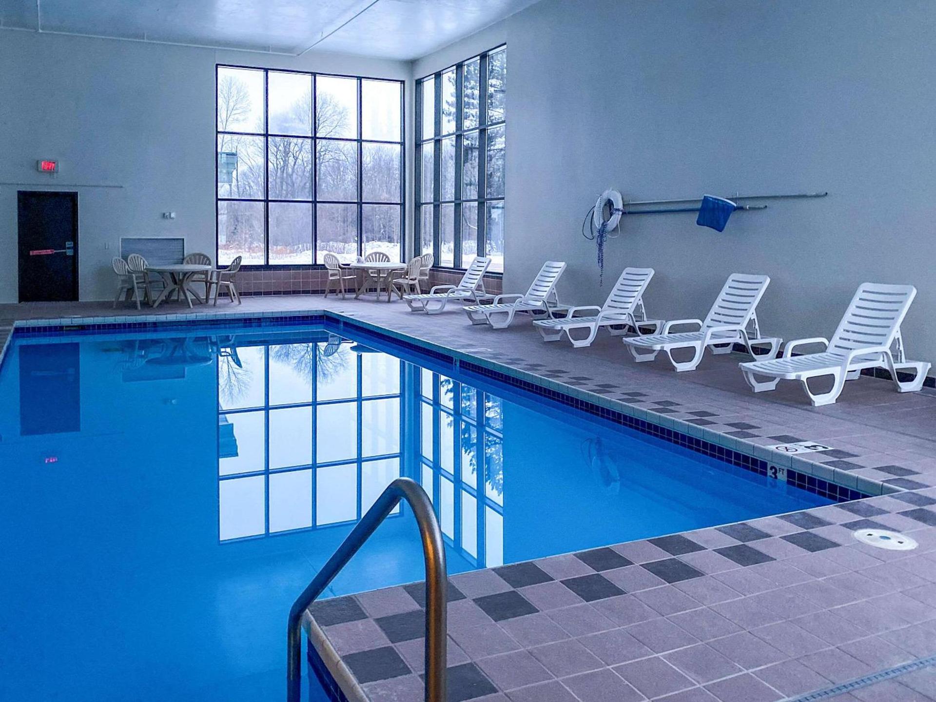 Sleep Inn Antigo photo 16
