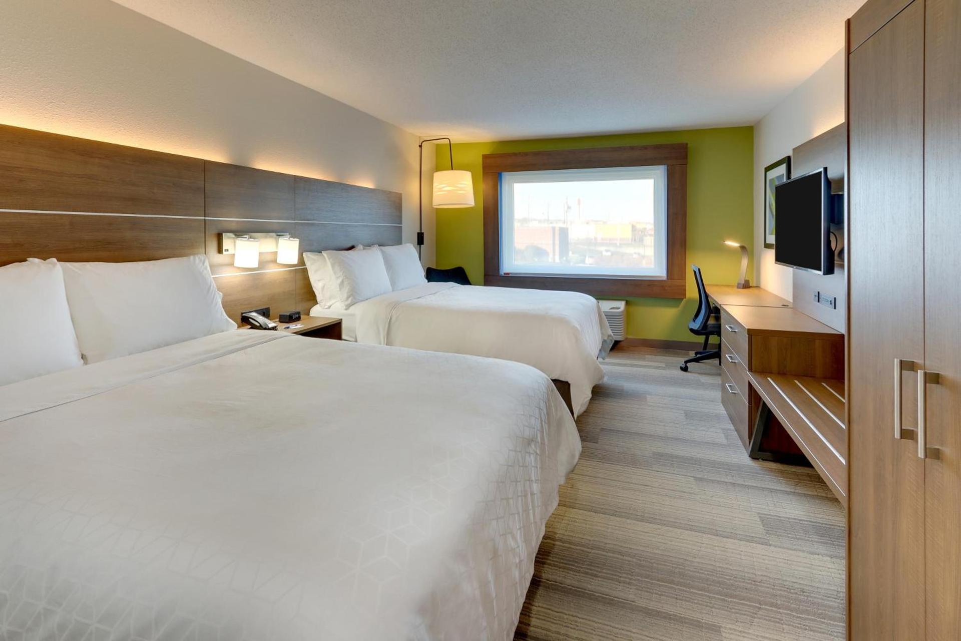 Holiday Inn Express - Cincinnati North - Monroe by IHG photo 2