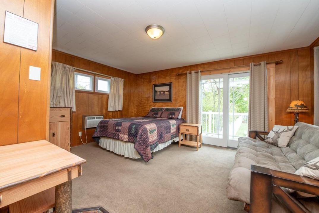 Shore Meadows Lodge LLC photo 42