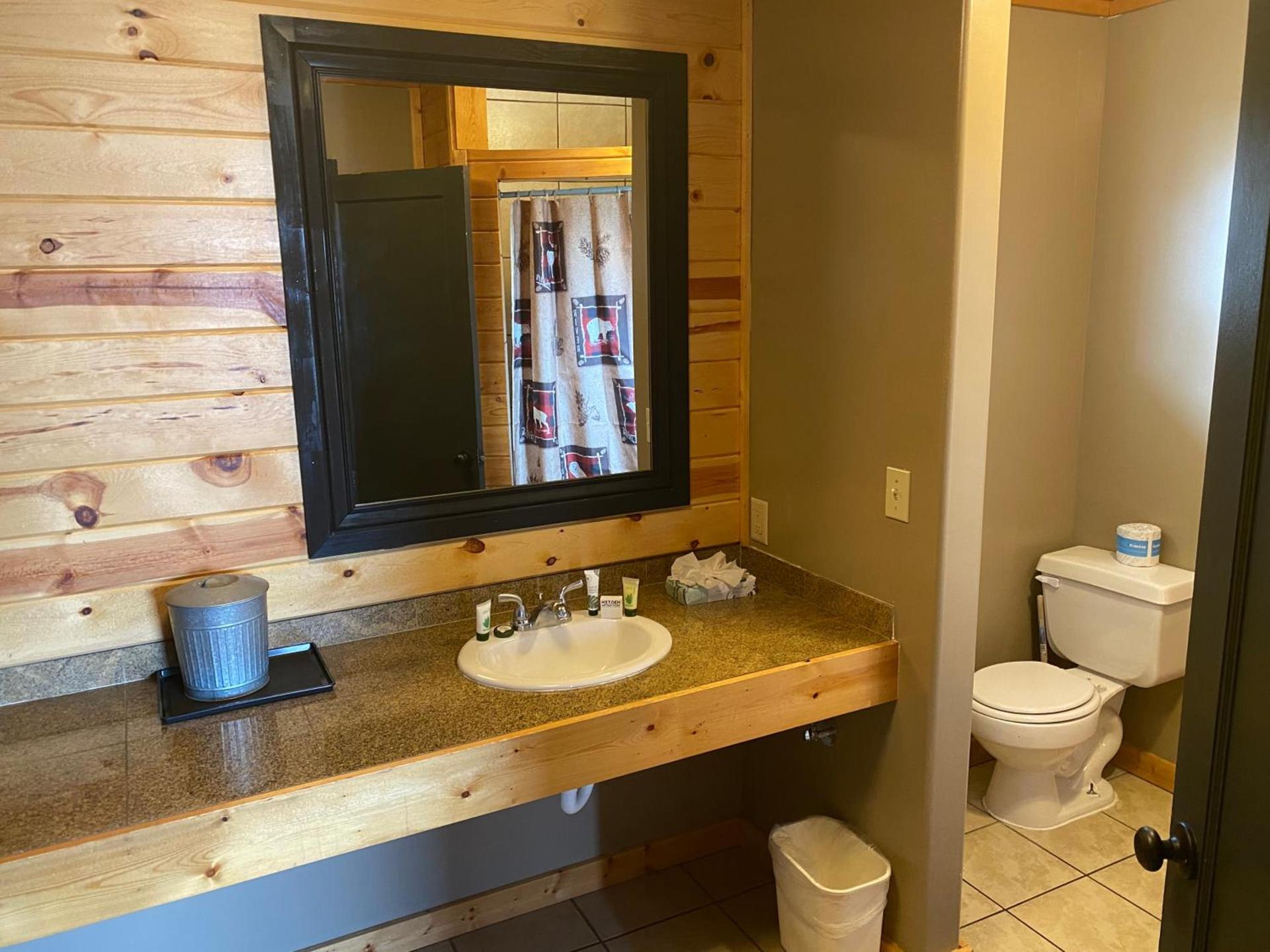 The Fishing Bear Lodge photo 20