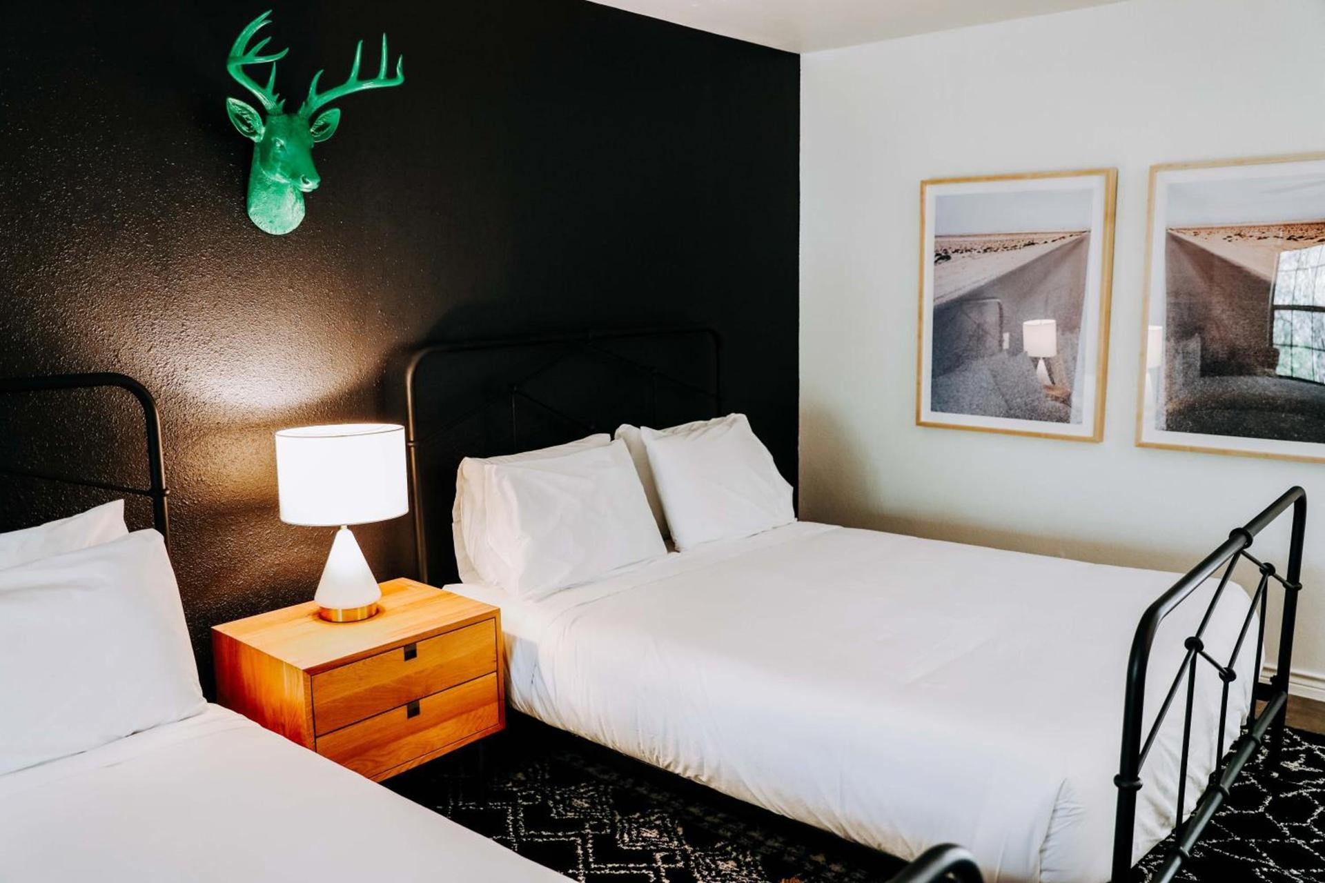 Wimberley Inn & bar photo 49