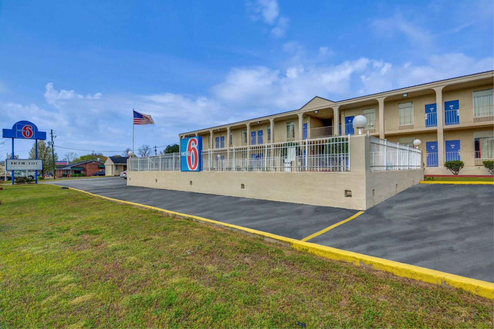 Motel 6-Americus, GA photo 5
