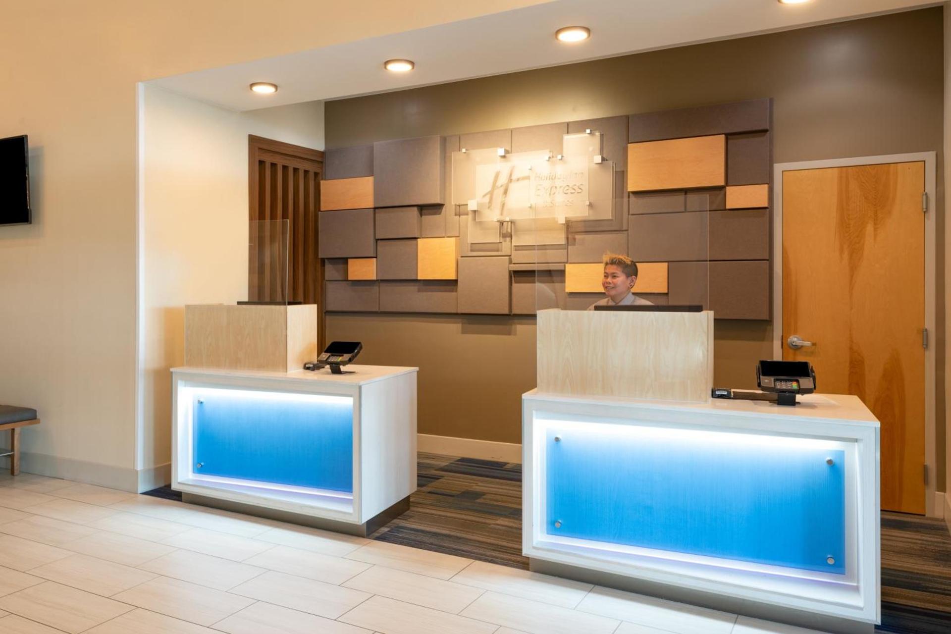 Holiday Inn Express & Suites St George North - Zion photo 12