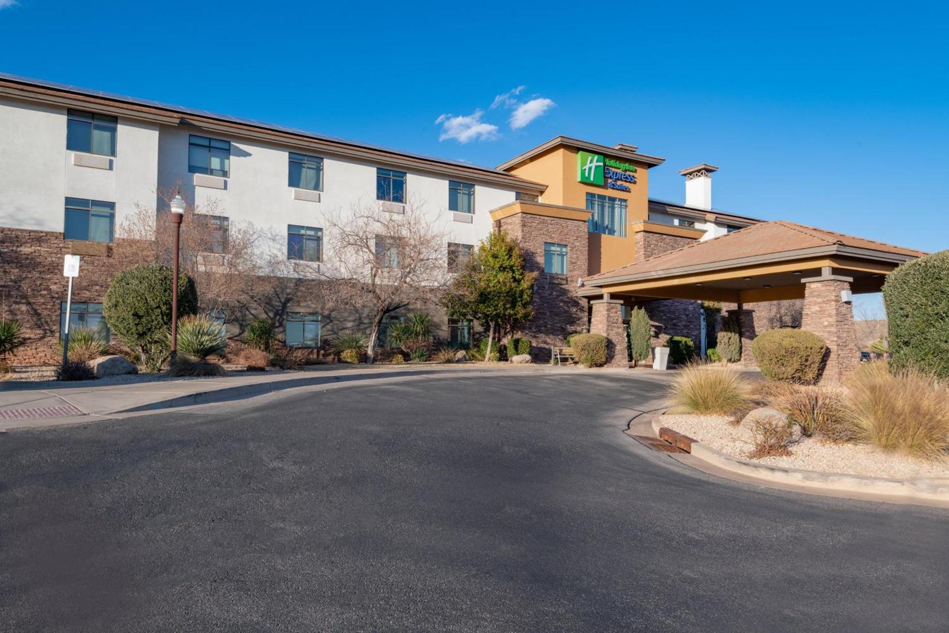 Holiday Inn Express & Suites St George North - Zion — hotel in Washington