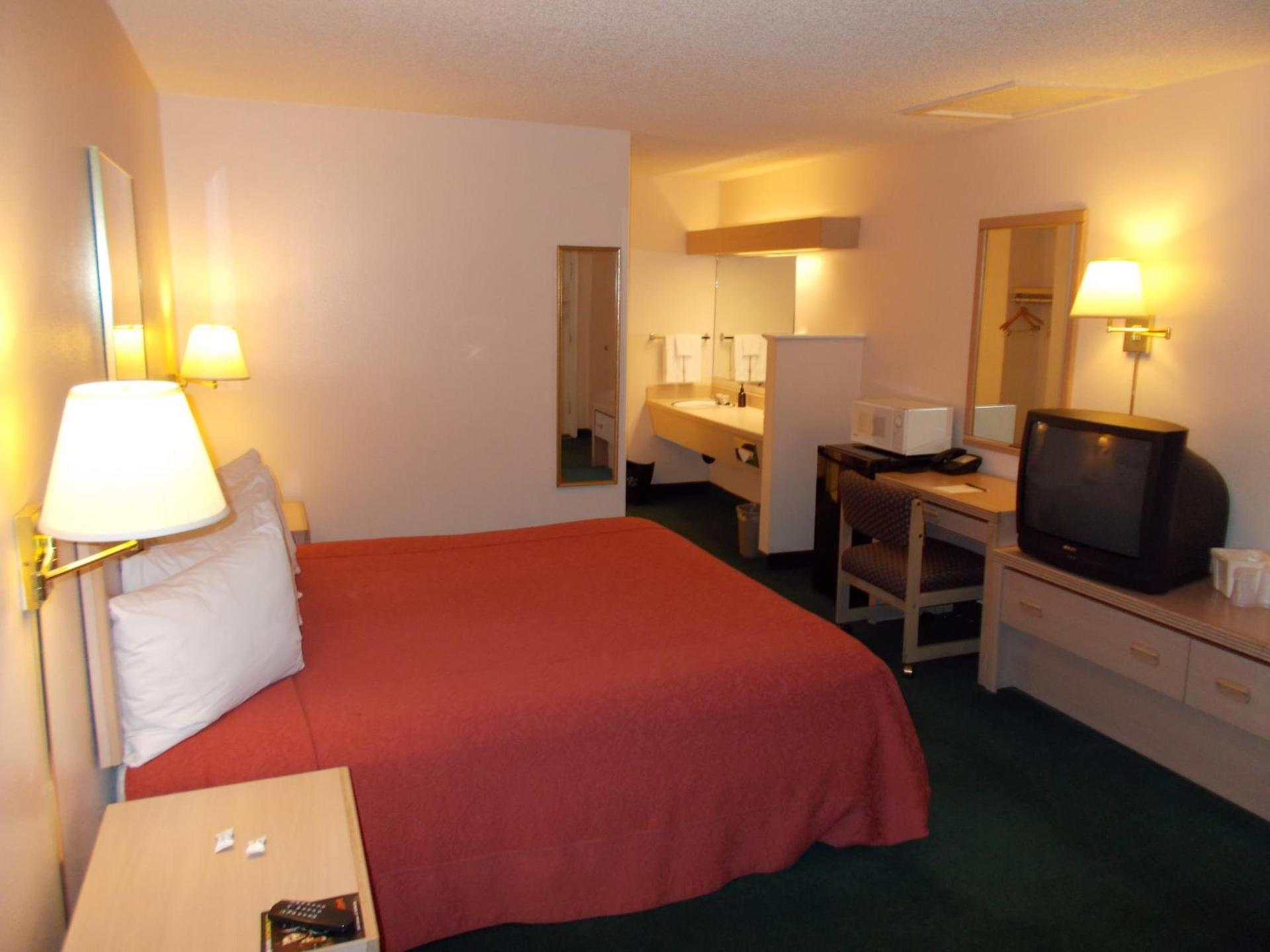 Cimarron Inn Klamath Falls photo 12