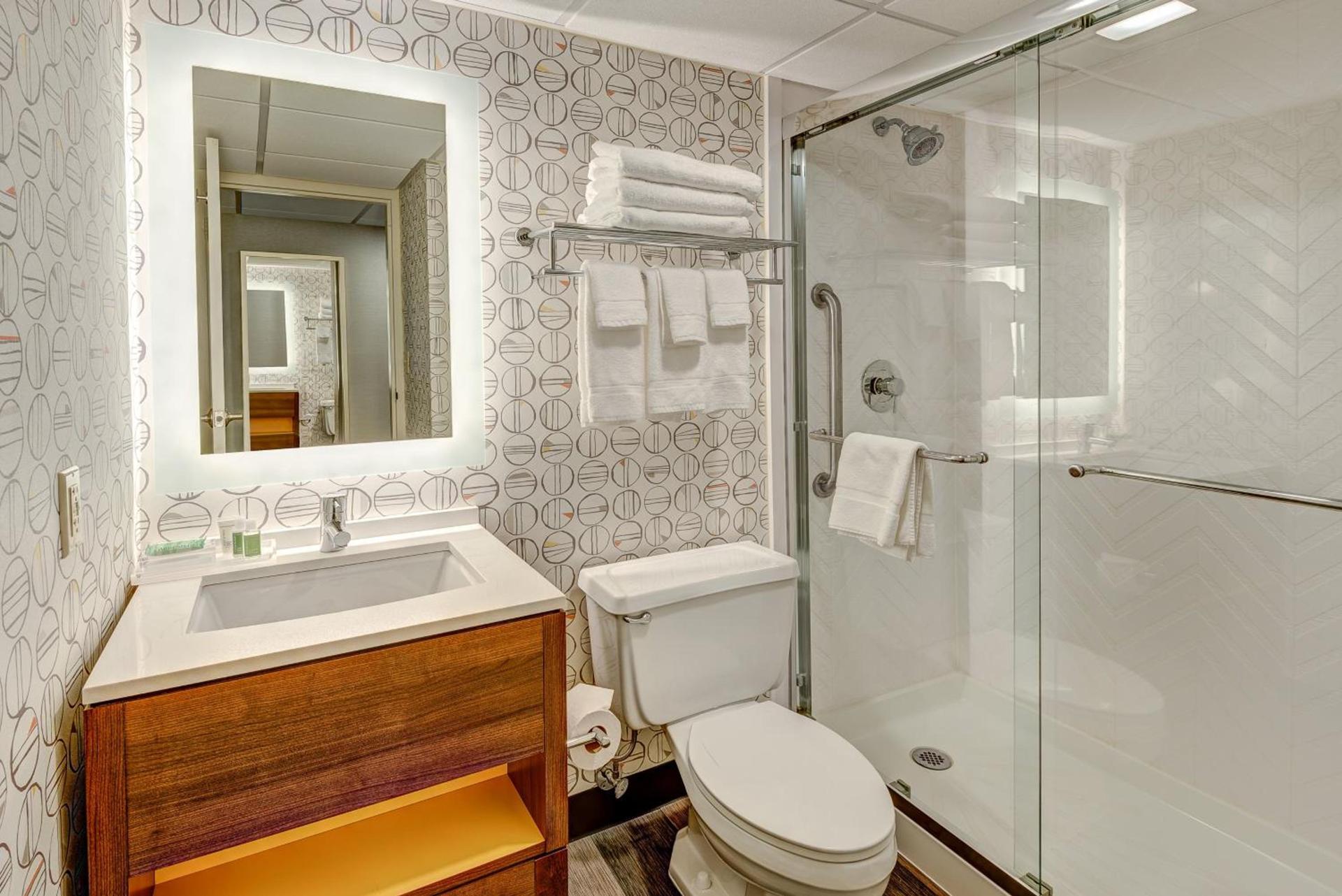 Holiday Inn East Windsor - Cranbury Area photo 8