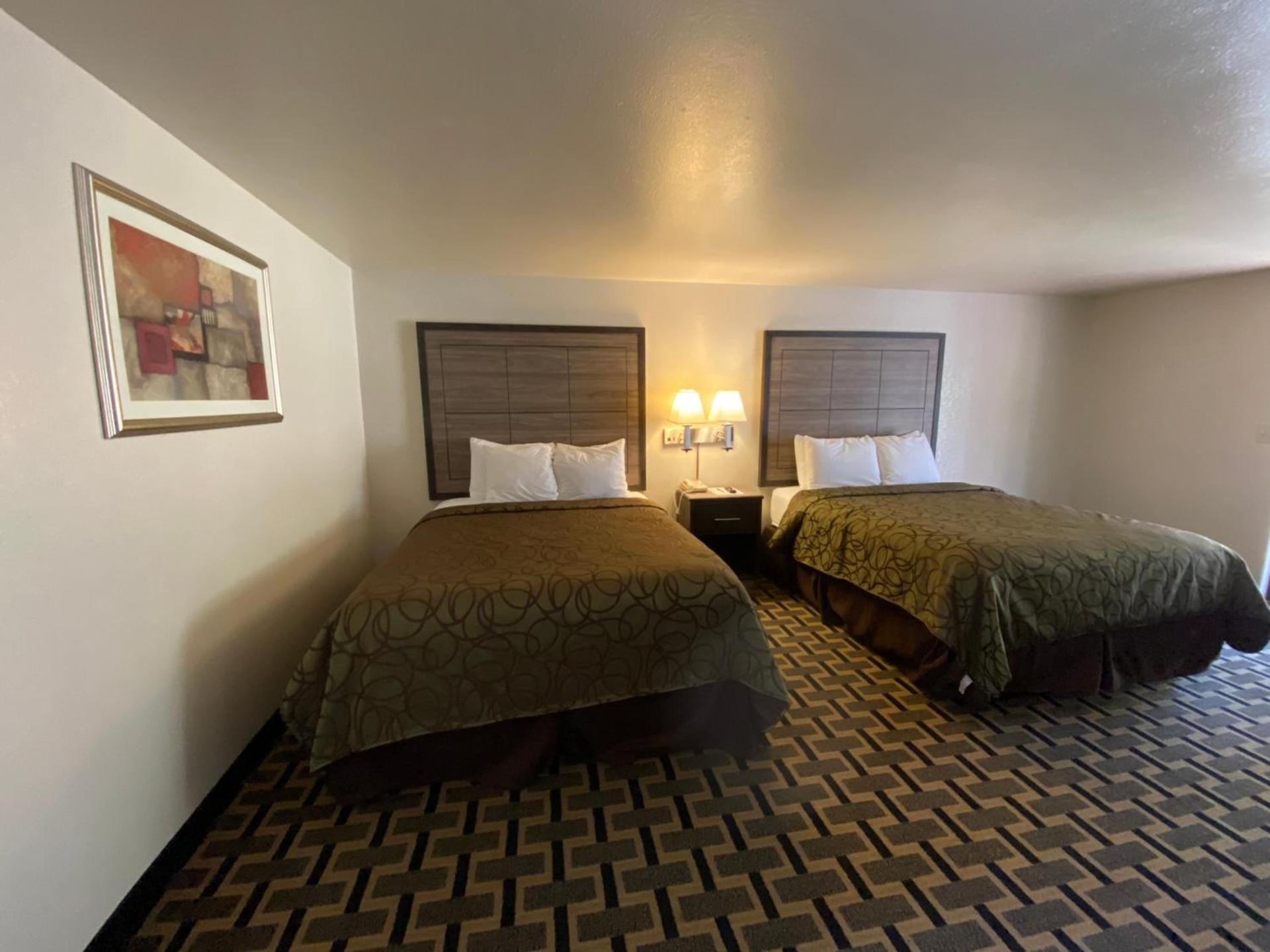 Motel In The Pines photo 40