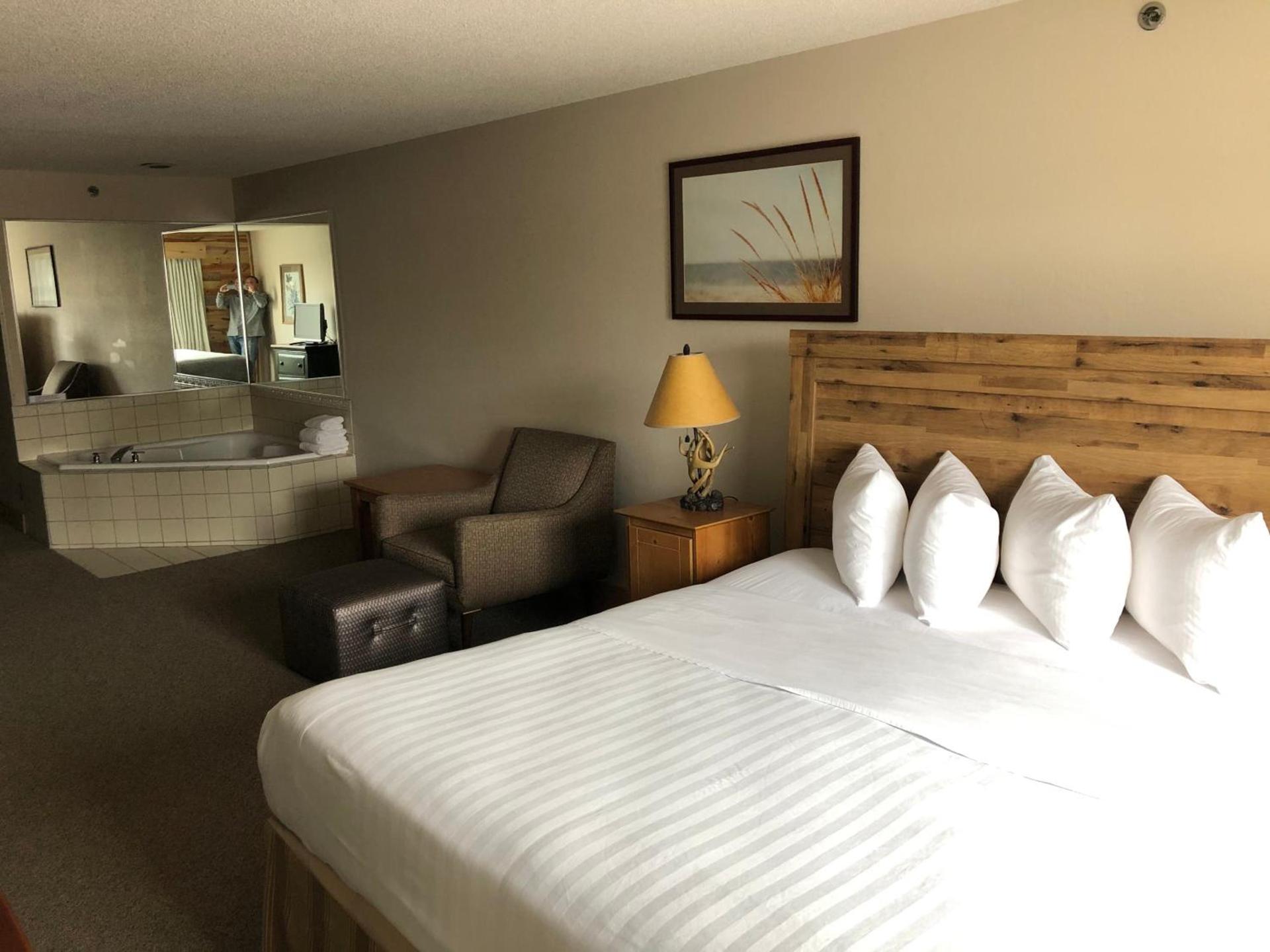 Flat Creek Lodge photo 18