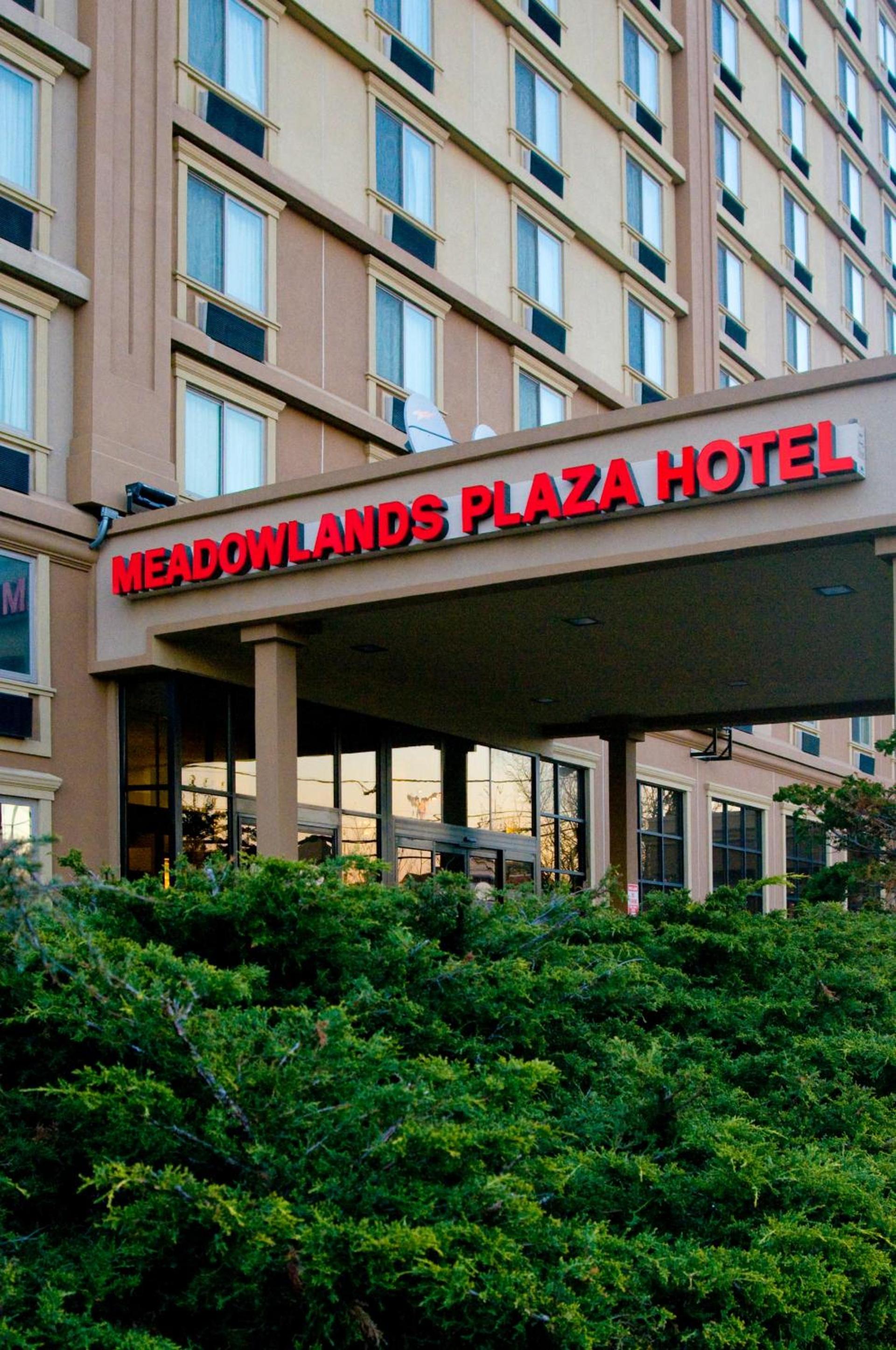 Meadowlands Plaza Hotel photo 37