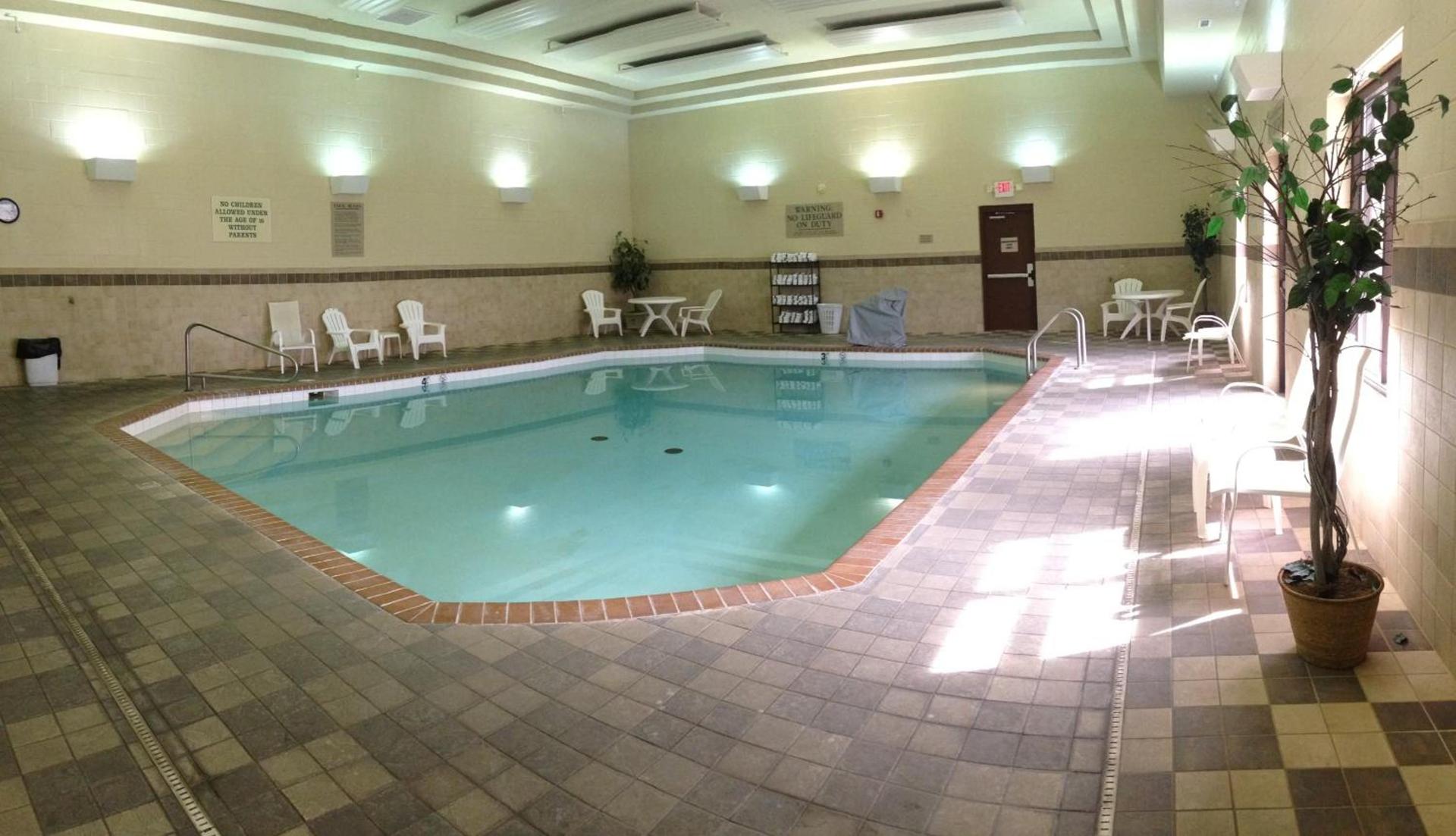Country Inn & Suites by Radisson, Lincoln North Hotel and Conference Center, NE photo 32