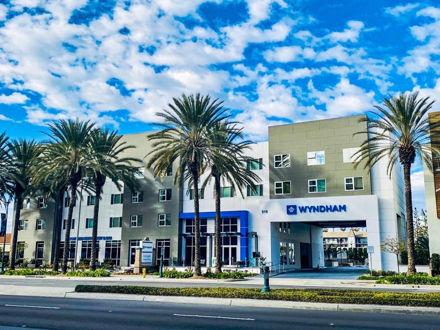 Wyndham Anaheim photo 34